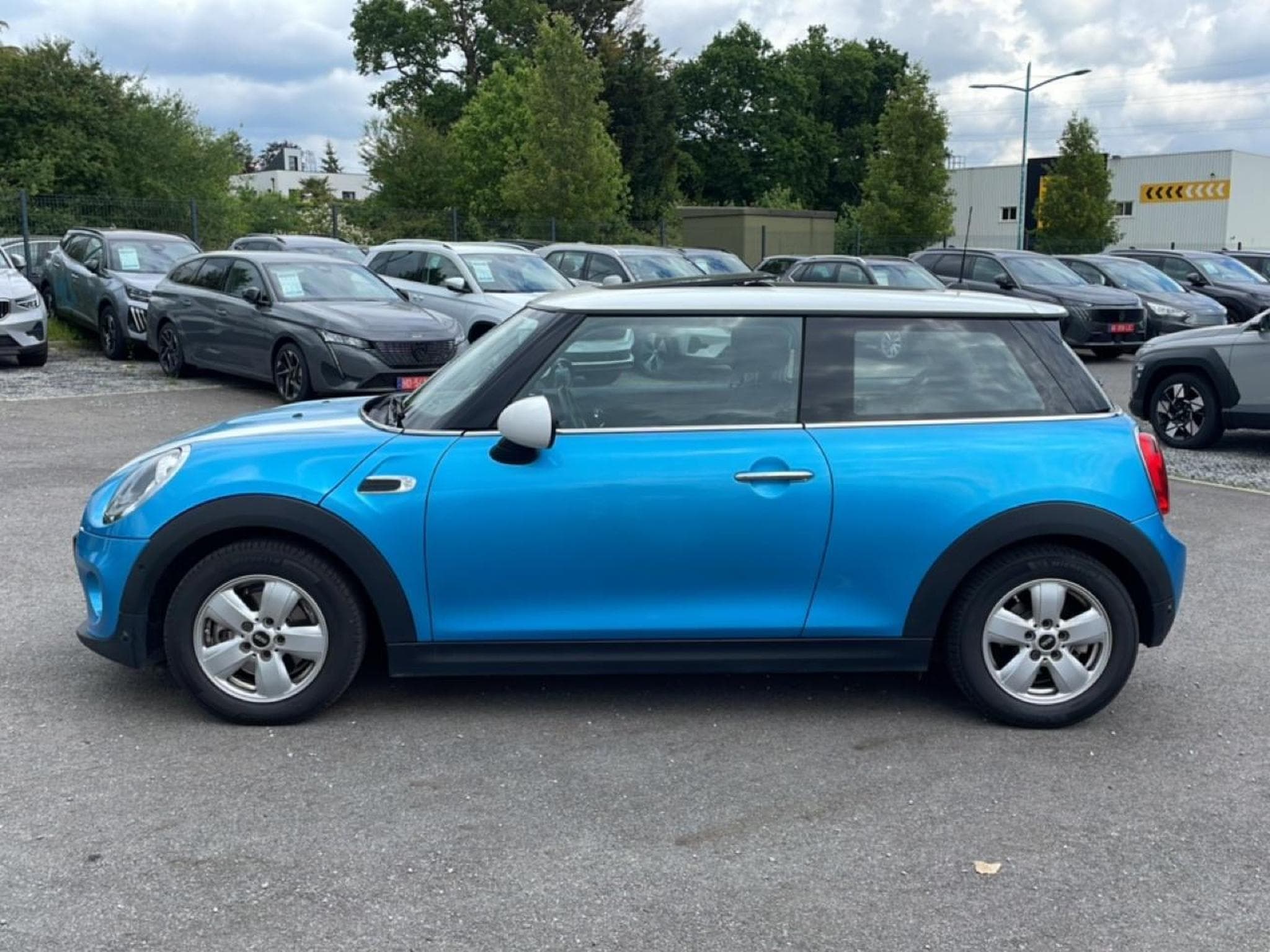 Mini MINI COOPER 136 (2015) - Photo 8