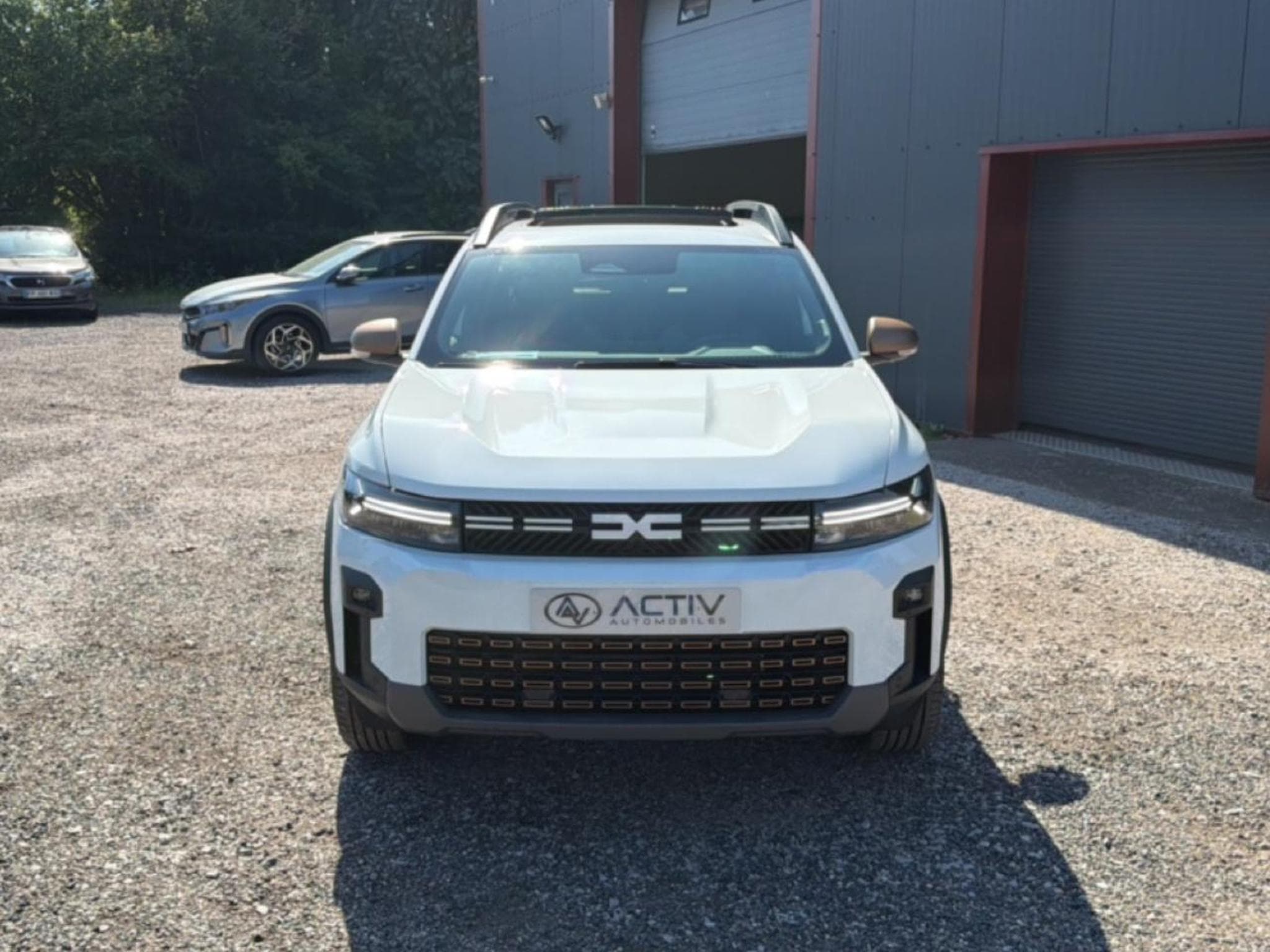 Dacia BIGSTER 1.2 MILD HYBRID 140 EXTREME (2026) - Photo 2