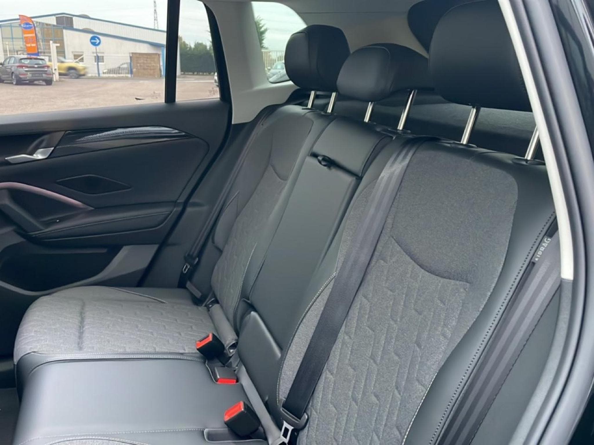 VW TIGUAN 1.5 ETSI 150 LIFE DSG7 (2025) - Photo 14