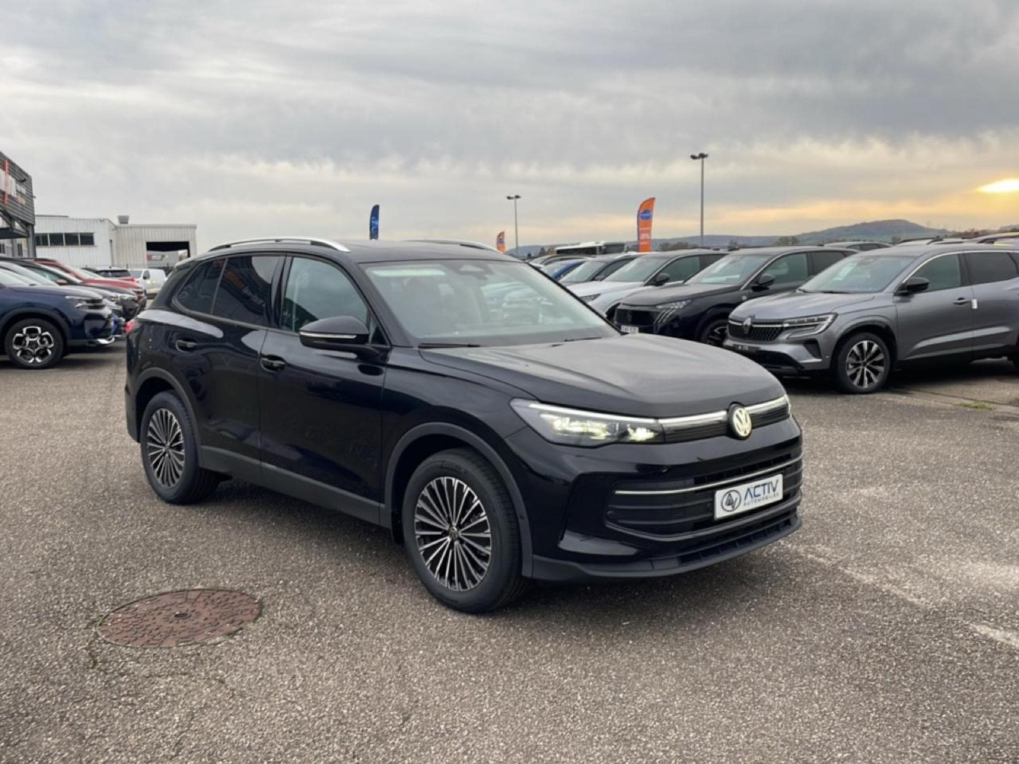 VW TIGUAN 1.5 ETSI 150 LIFE DSG7 (2025) - Photo 3