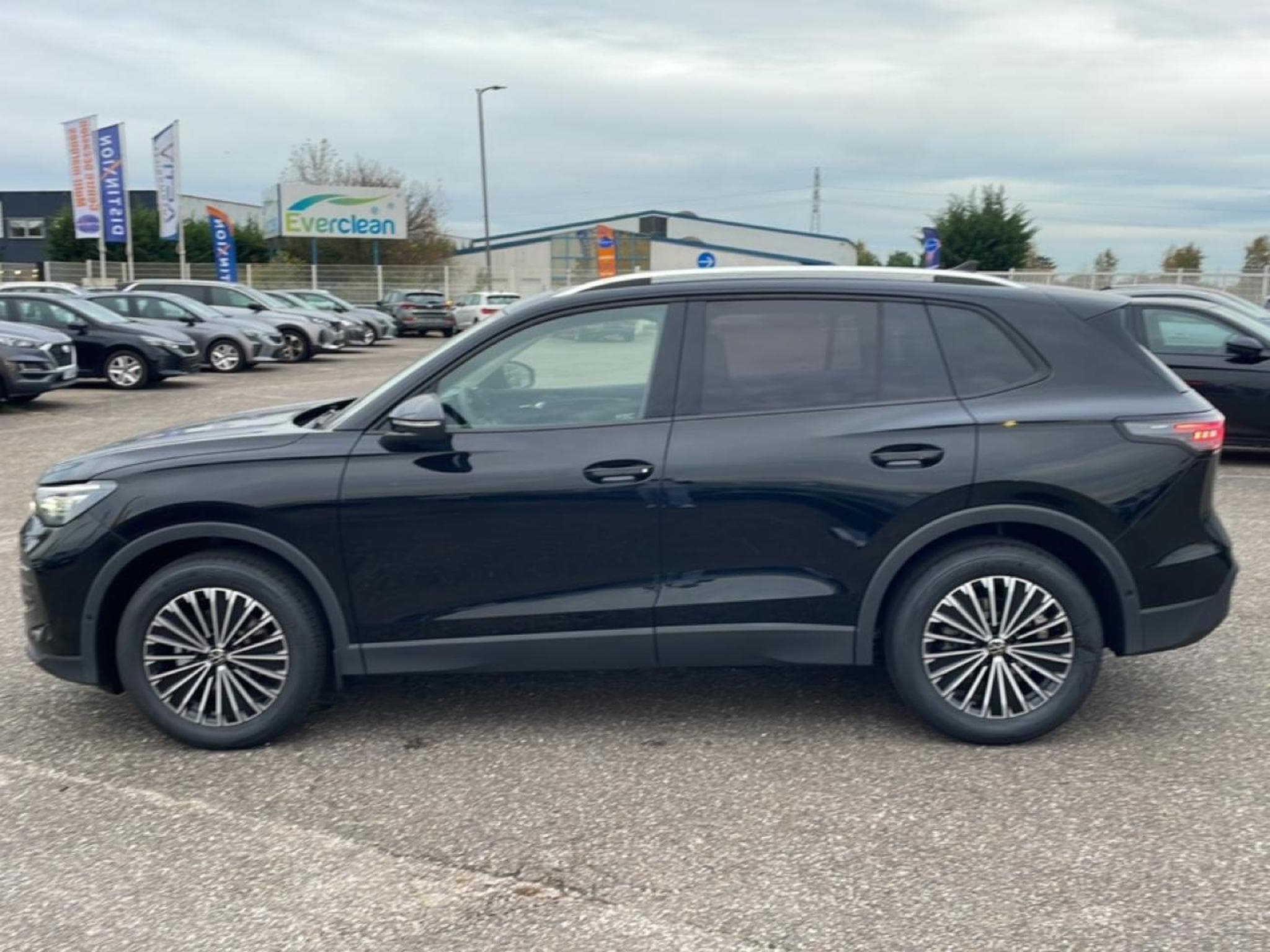 VW TIGUAN 1.5 ETSI 150 LIFE DSG7 (2025) - Photo 8