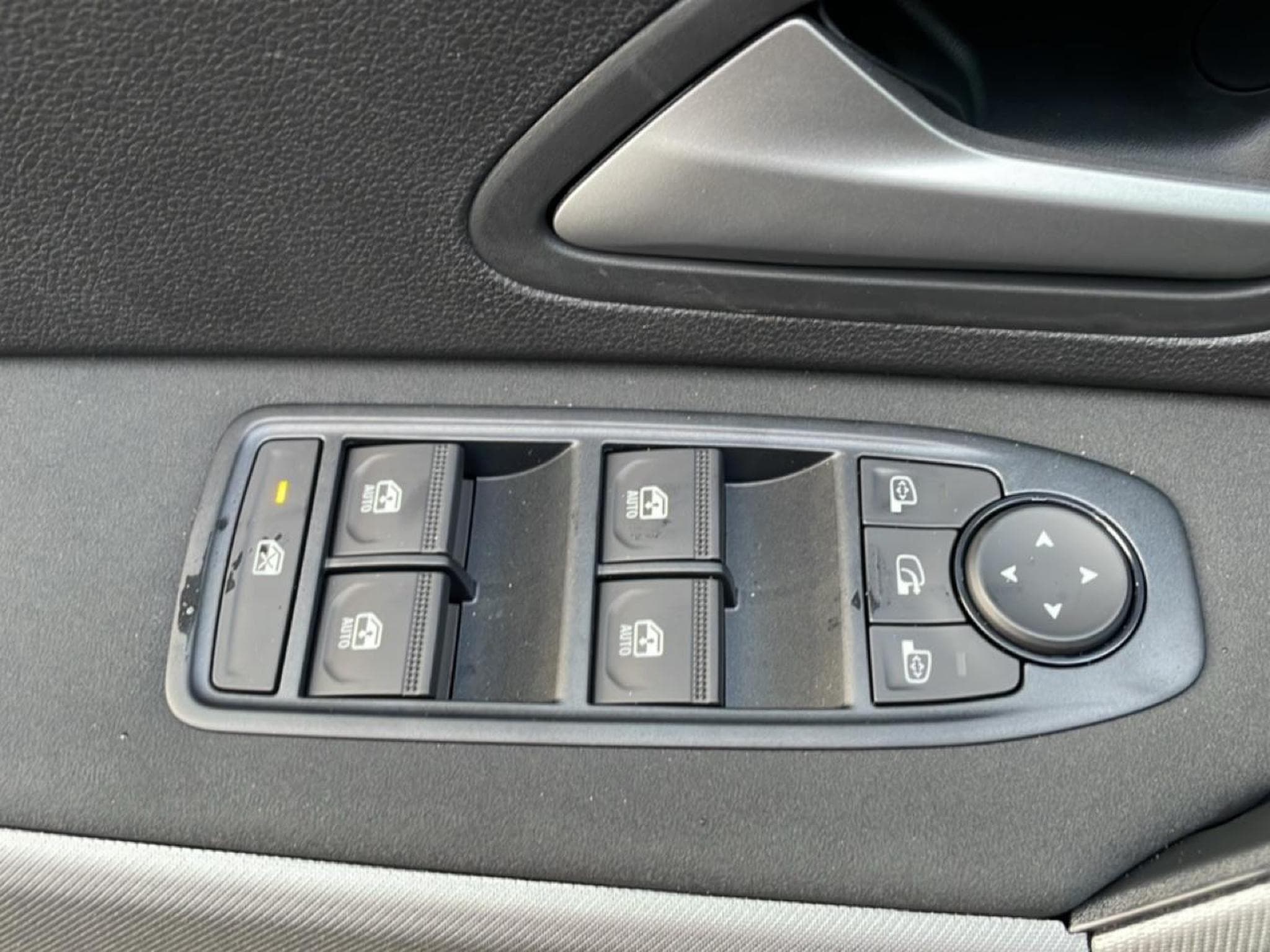 Dacia BIGSTER 1.8 HYBRID 155 JOURNEY (2025) - Photo 11