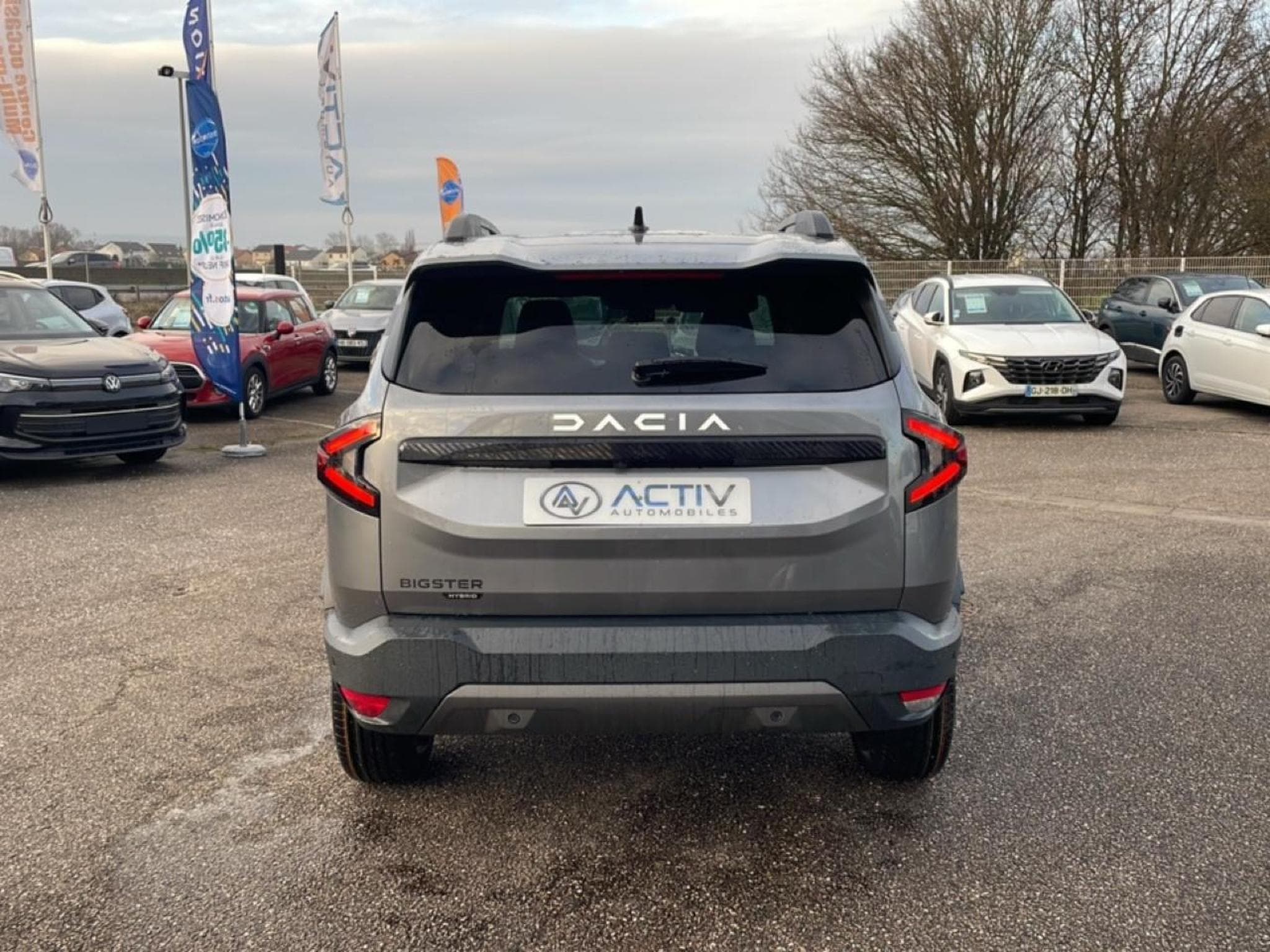 Dacia BIGSTER 1.8 HYBRID 155 JOURNEY (2025) - Photo 6