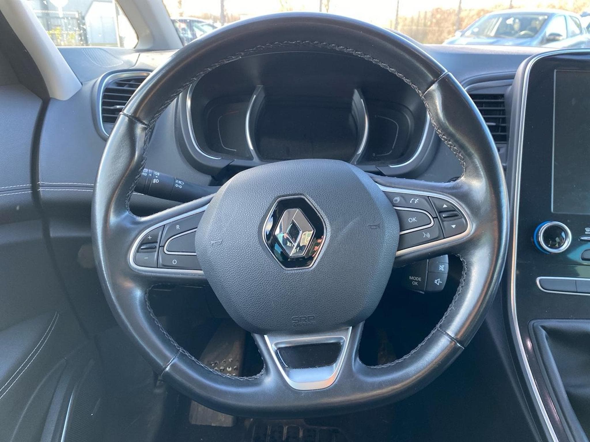 Renault Grand Scenic 1.7 BLUE DCI 120 INTENS 7PL (2019) - Photo 10