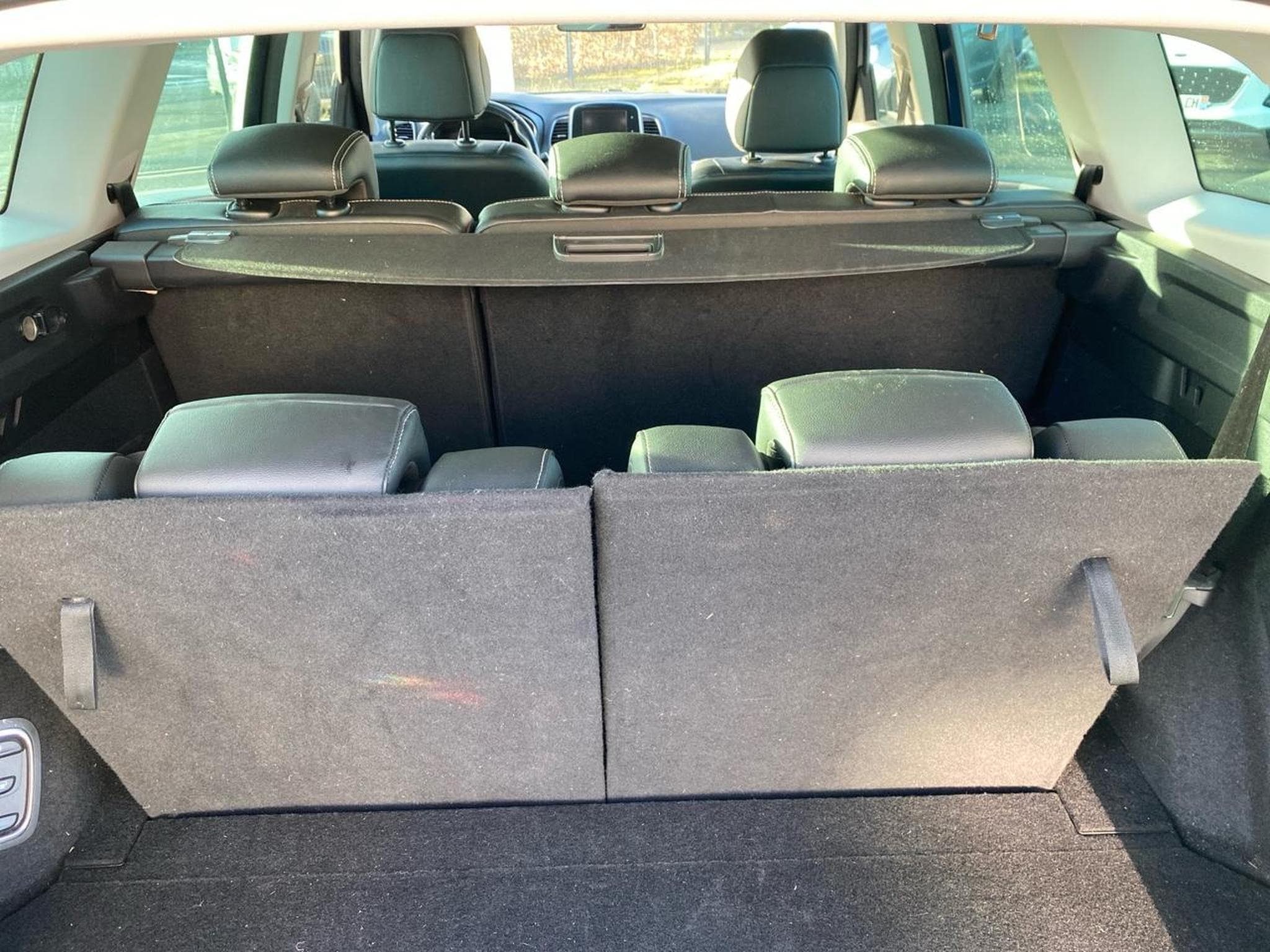 Renault Grand Scenic 1.7 BLUE DCI 120 INTENS 7PL (2019) - Photo 17