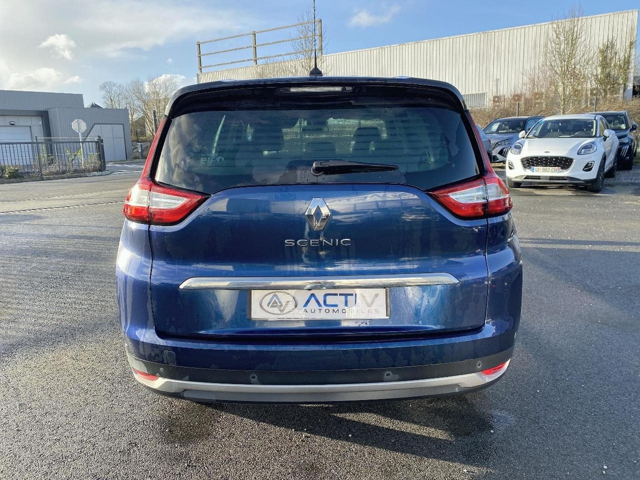 Renault Grand Scenic 1.7 BLUE DCI 120 INTENS 7PL (2019) - Photo 6