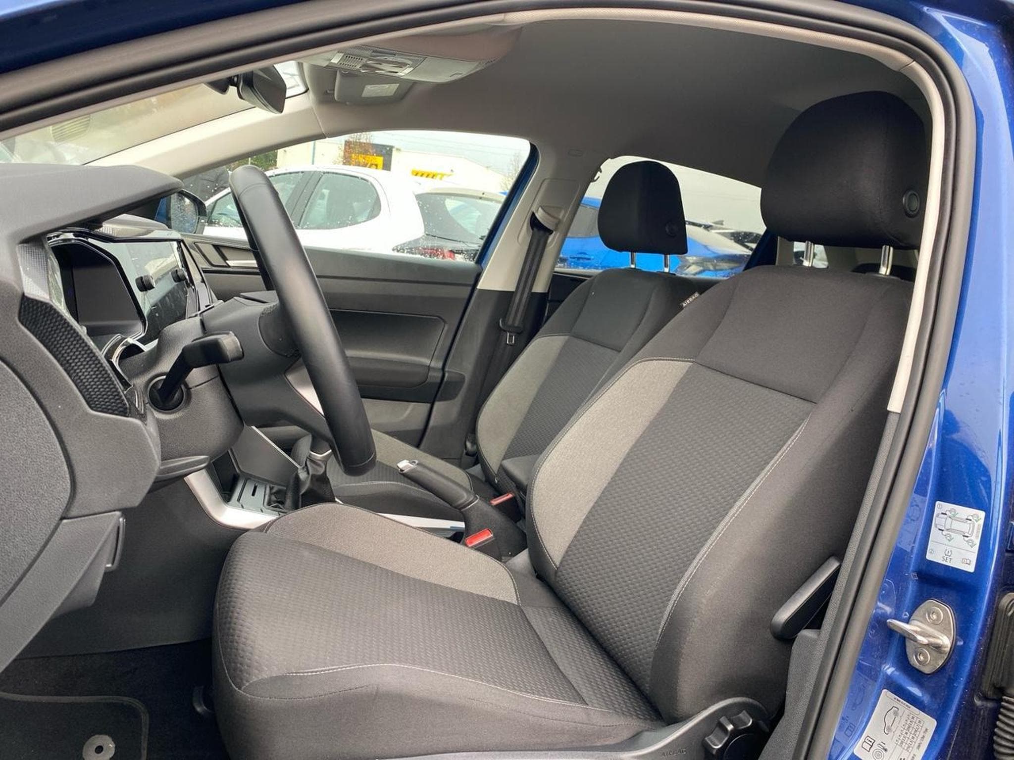 VW POLO 1.0 TSI 95 VW EDITION (2025) - Photo 12
