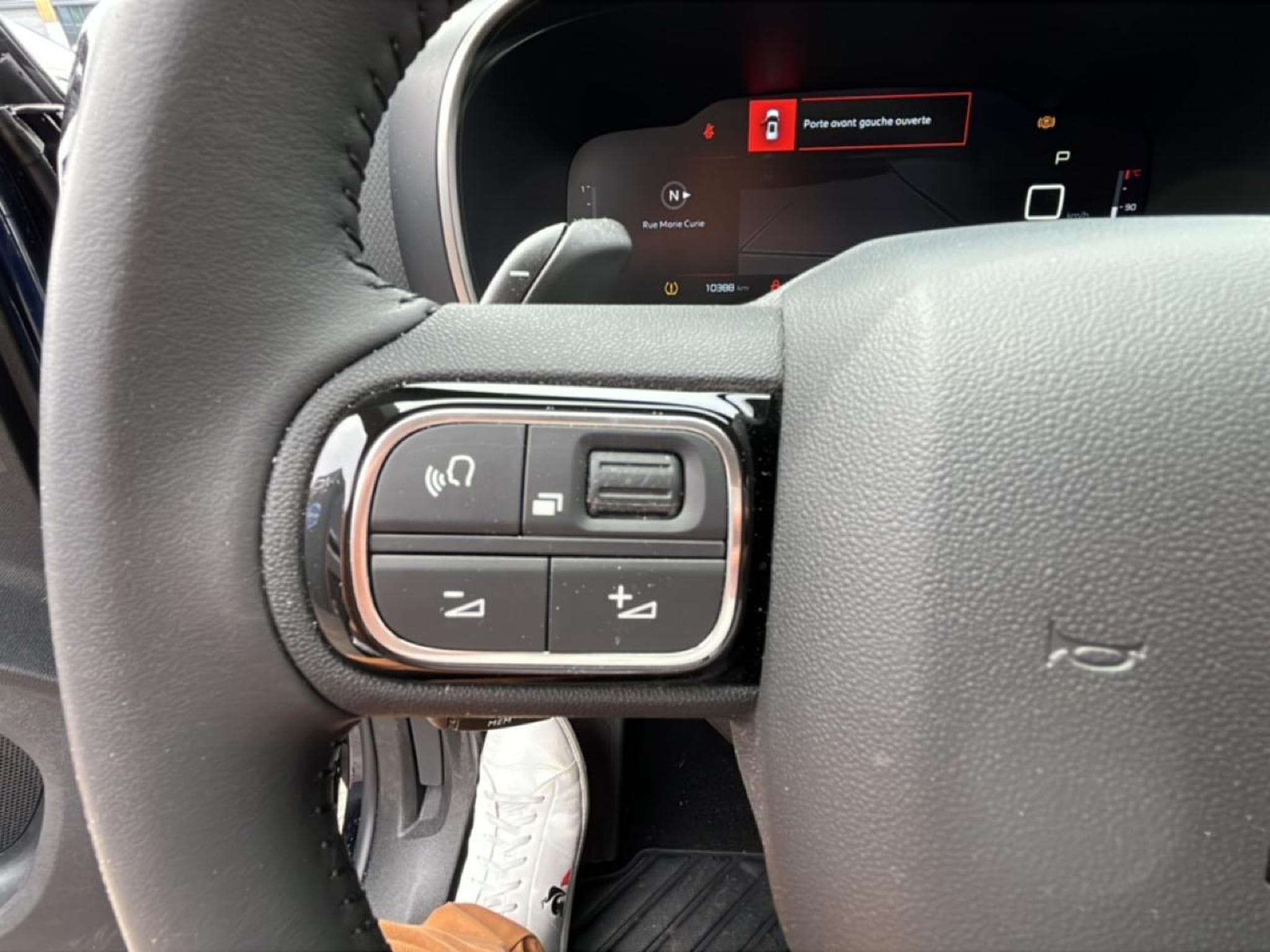 Citroen C5 AIRCROSS 1.2 HYBRIDE 145 MAX BOITE AUTOMATIQUE (2025) - Photo 20