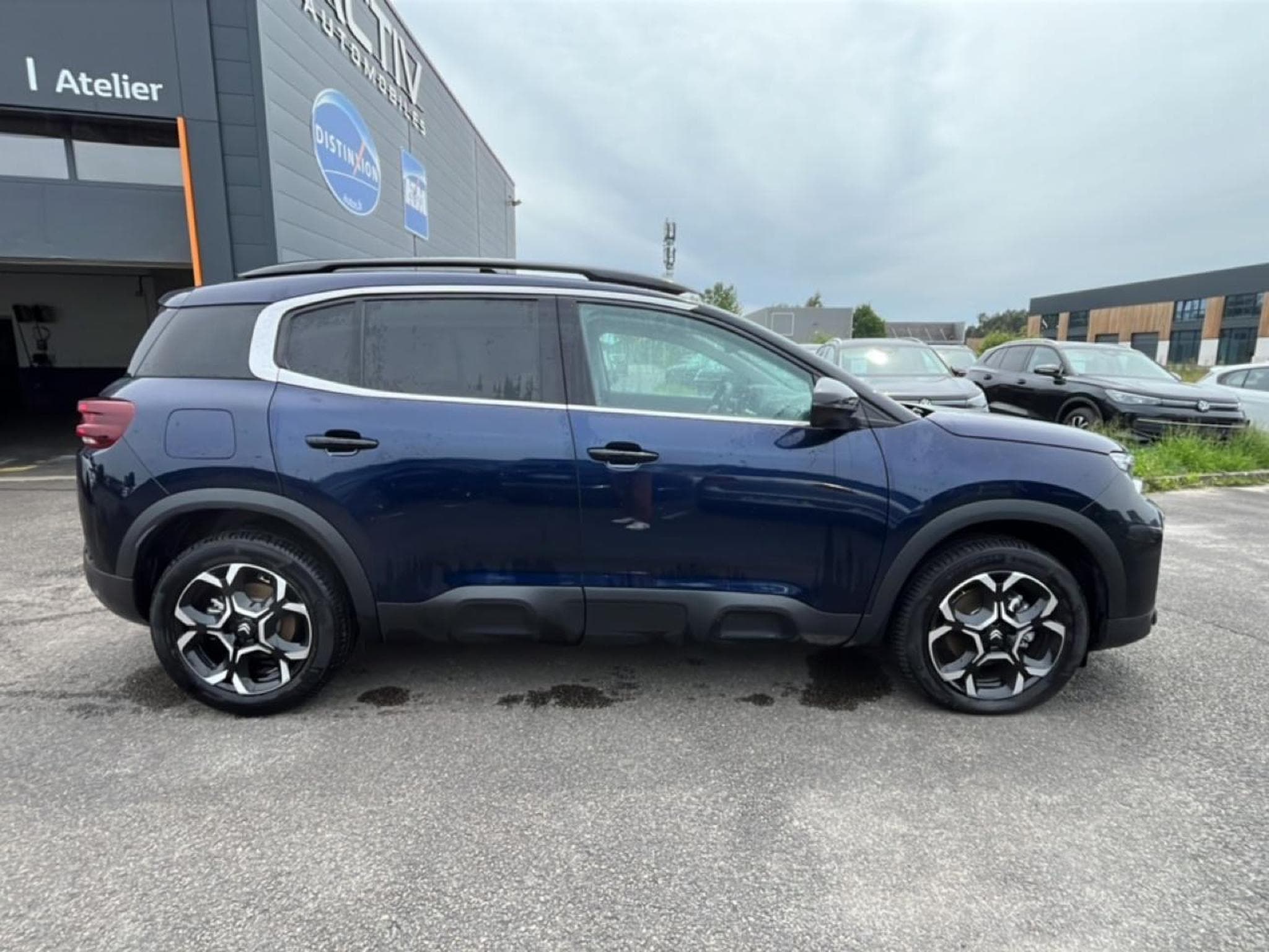 Citroen C5 AIRCROSS 1.2 HYBRIDE 145 MAX BOITE AUTOMATIQUE (2025) - Photo 4