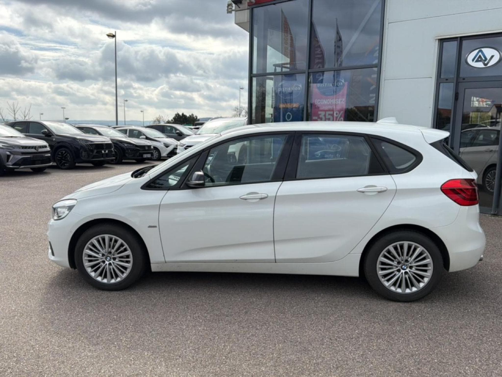 Bmw Série 2 (F45) 216D 116 SPORT (2017) - Photo 8