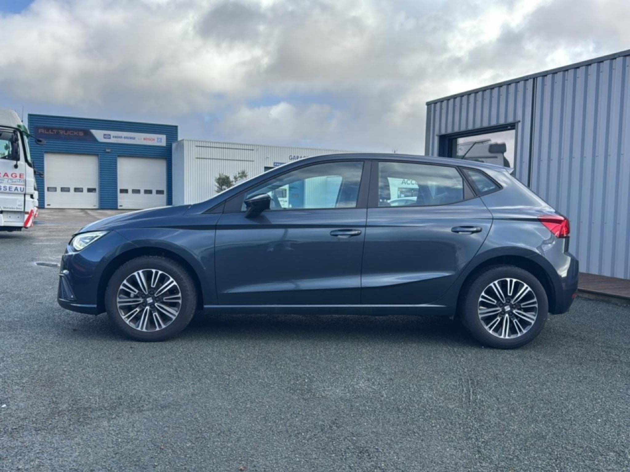 Seat IBIZA 1.0 TSI 95 COPA (2025) - Photo 8