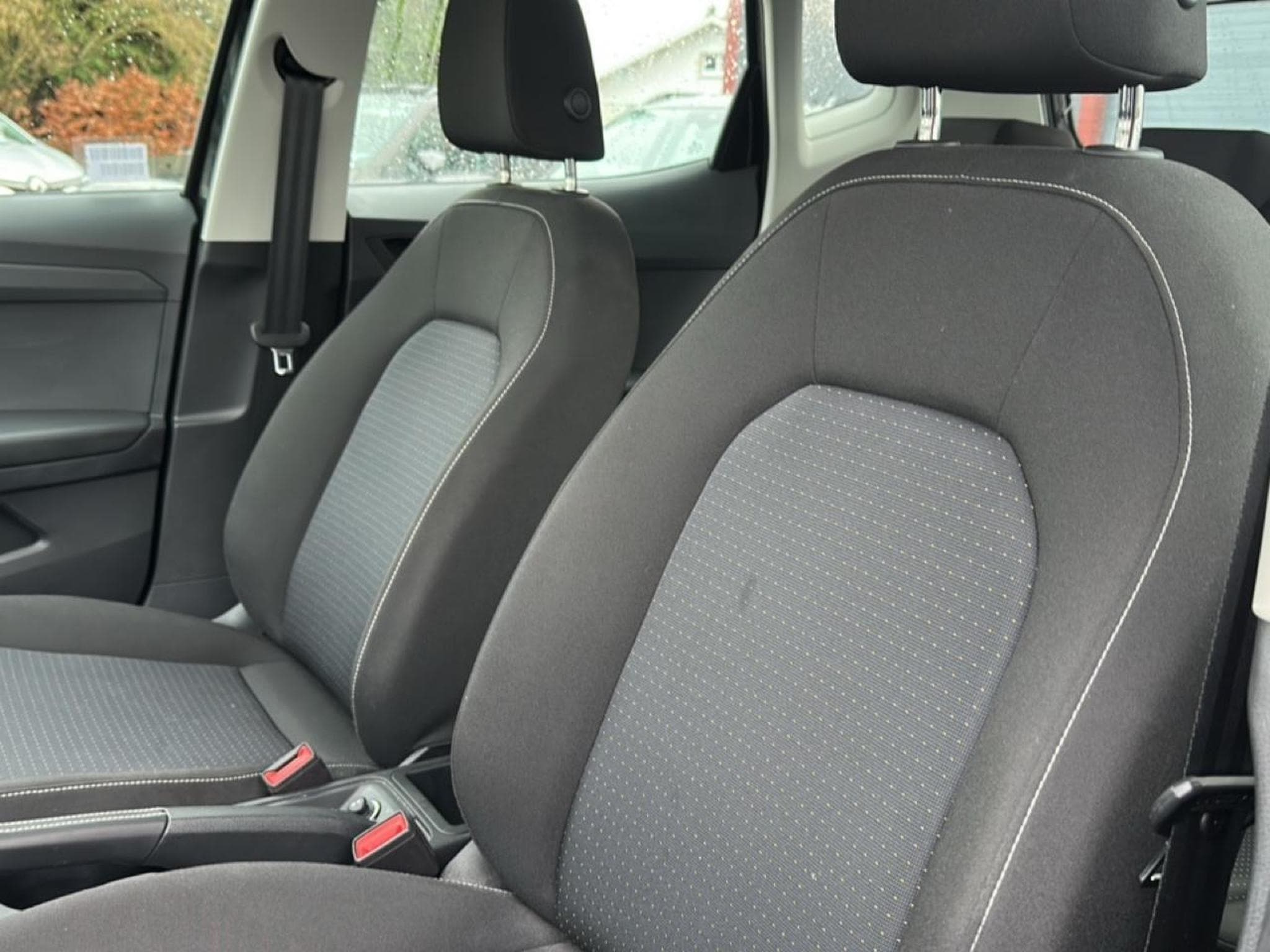 Seat ARONA 1.0 TSI 115 COPA DSG7 (2025) - Photo 15