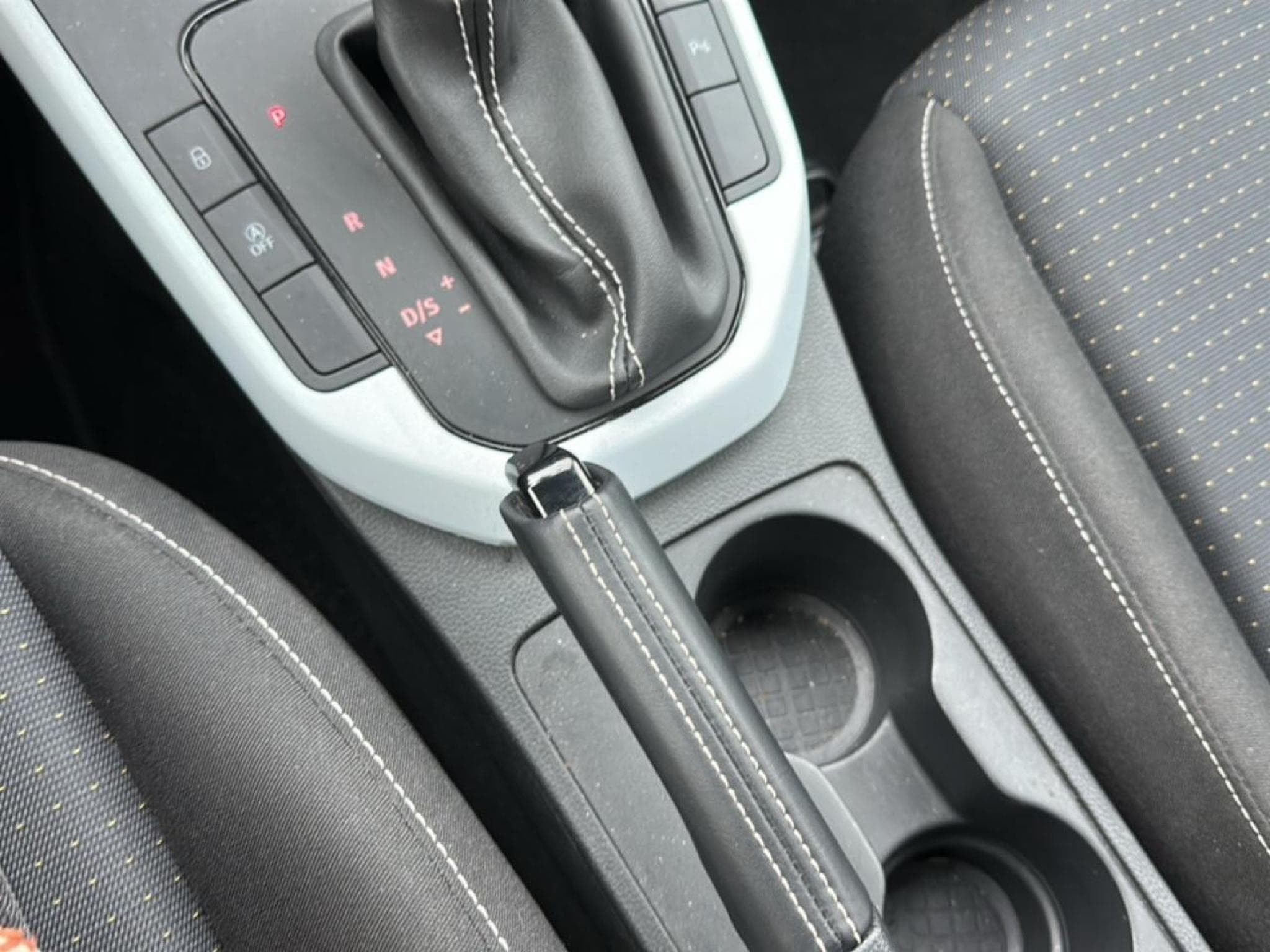 Seat ARONA 1.0 TSI 115 COPA DSG7 (2025) - Photo 20