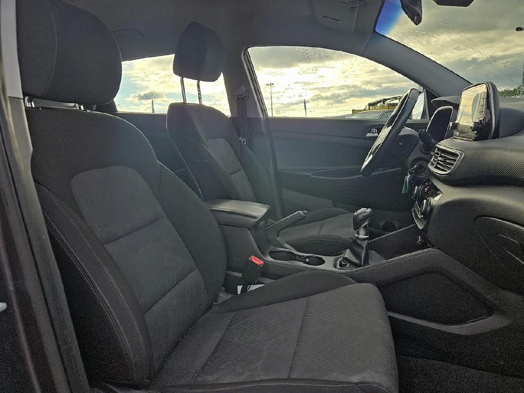 Hyundai TUCSON 1.6 CRDI 115 HYBRID 48V BUSINESS (2020) - Photo 12