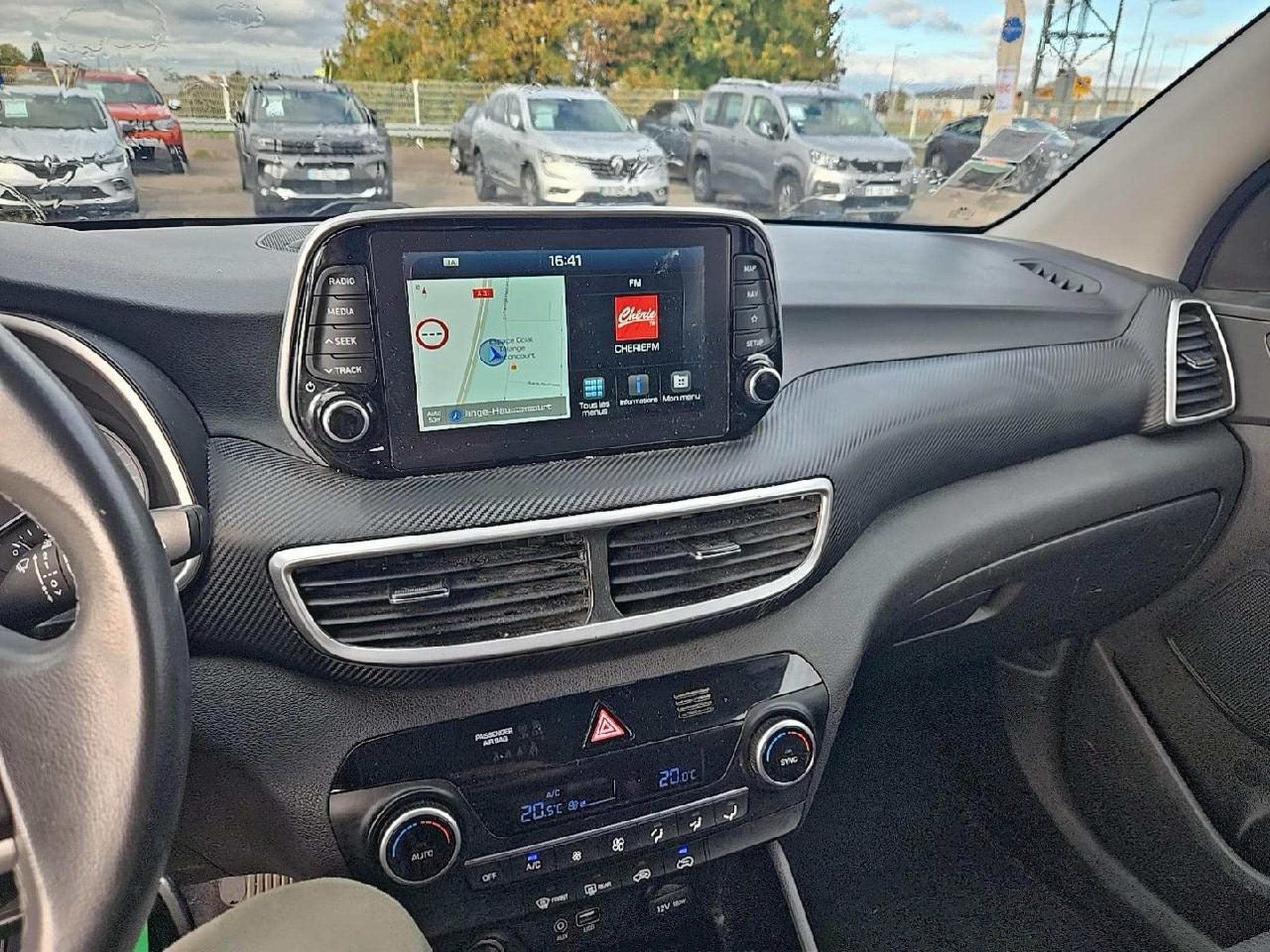 Hyundai TUCSON 1.6 CRDI 115 HYBRID 48V BUSINESS (2020) - Photo 16
