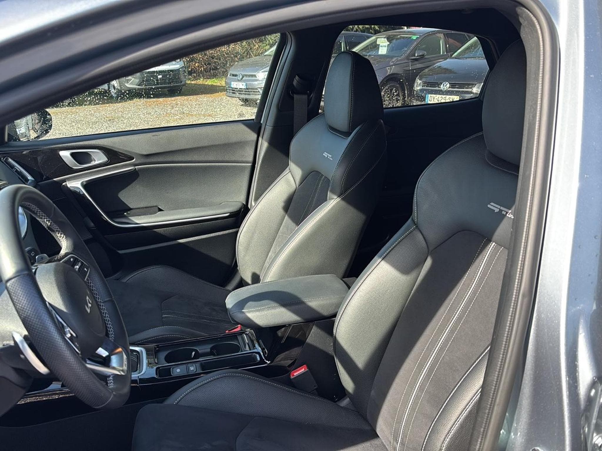 Kia XCEED 1.5 T-GDI 140 GT-LINE PREMIUM DCT7 (2024) - Photo 12