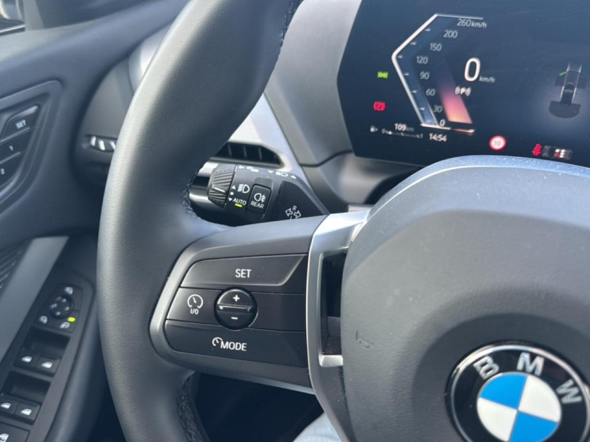 Bmw SERIE 1 (F70) 120DA 163 M SPORT DESIGN DKG7 (2024) - Photo 12