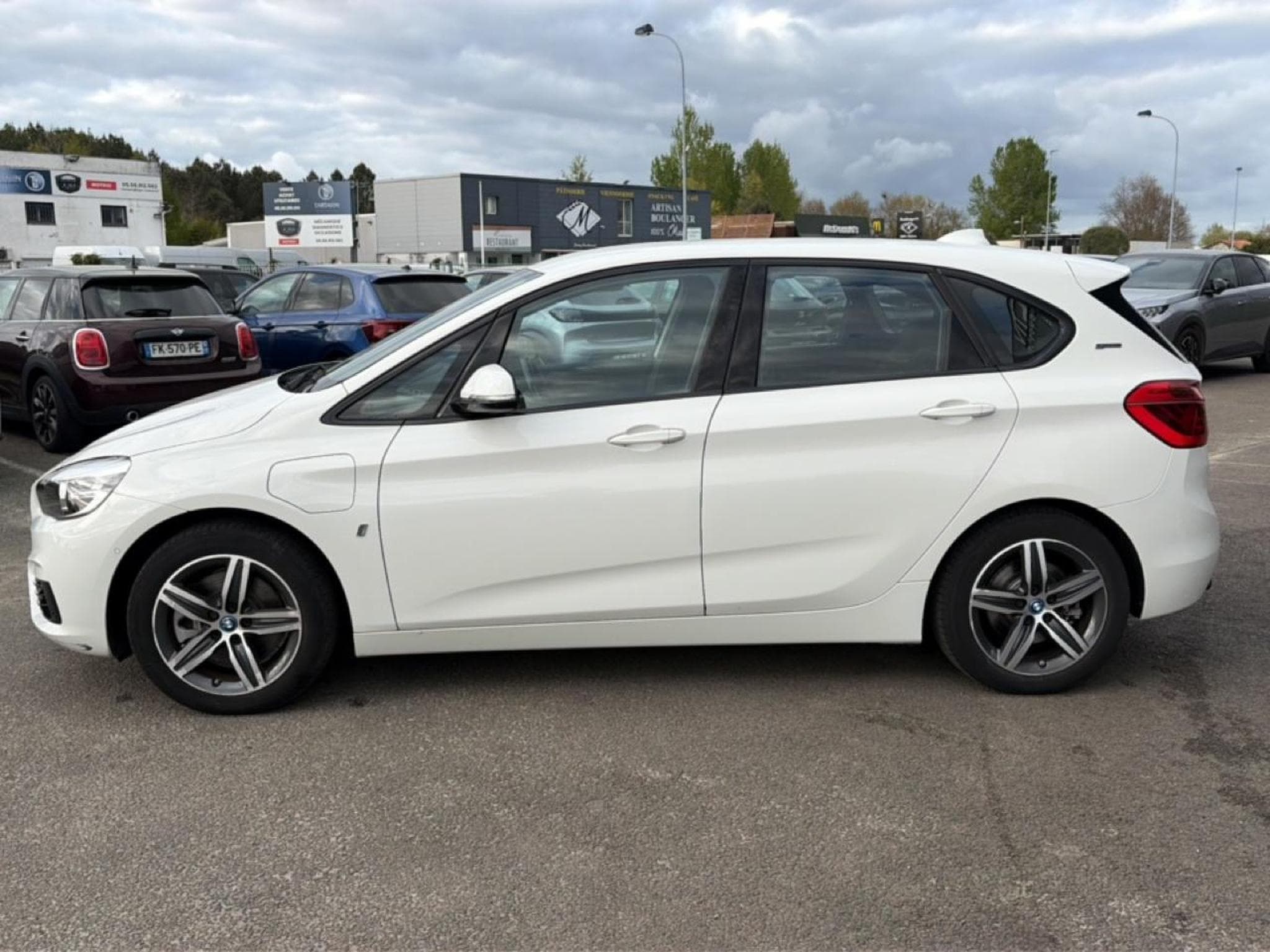 Bmw Série 2 (F45) 225XEA 224 BUSINESS (2017) - Photo 8
