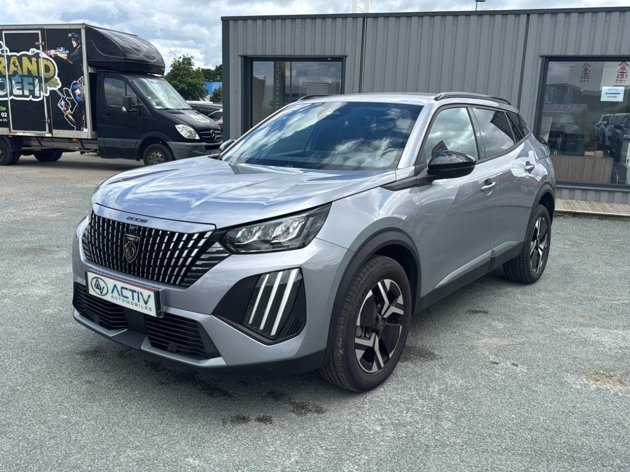 Peugeot 2008 1.2 100 ALLURE (2025) - Photo 1