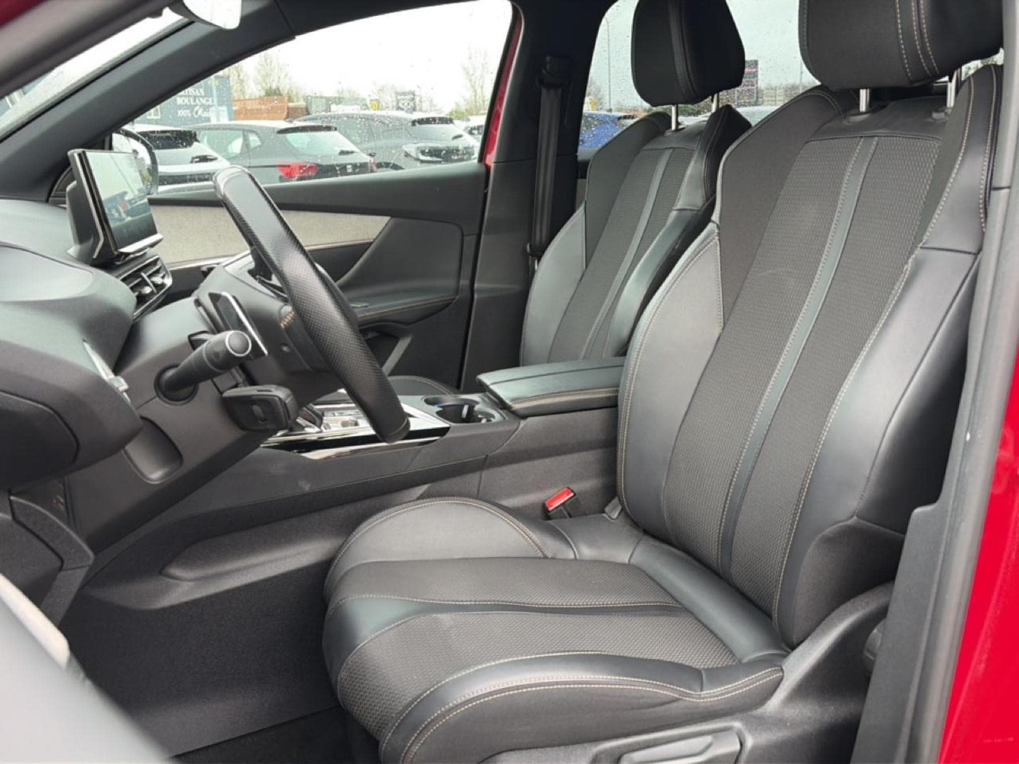 Peugeot 3008 1.5 BLUEHDI 130 GT EAT8 (2022) - Photo 13