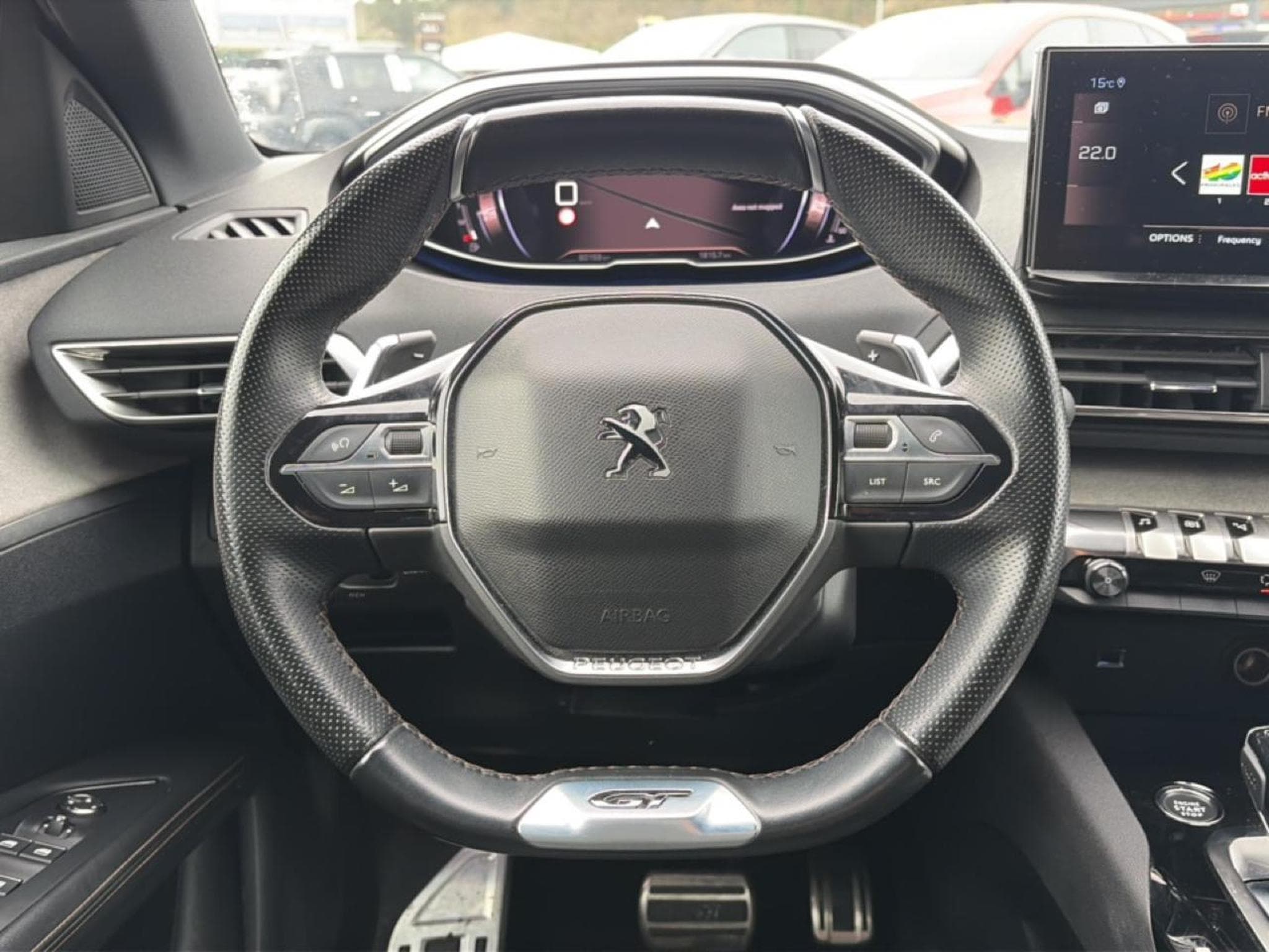 Peugeot 3008 1.5 BLUEHDI 130 GT EAT8 (2022) - Photo 18