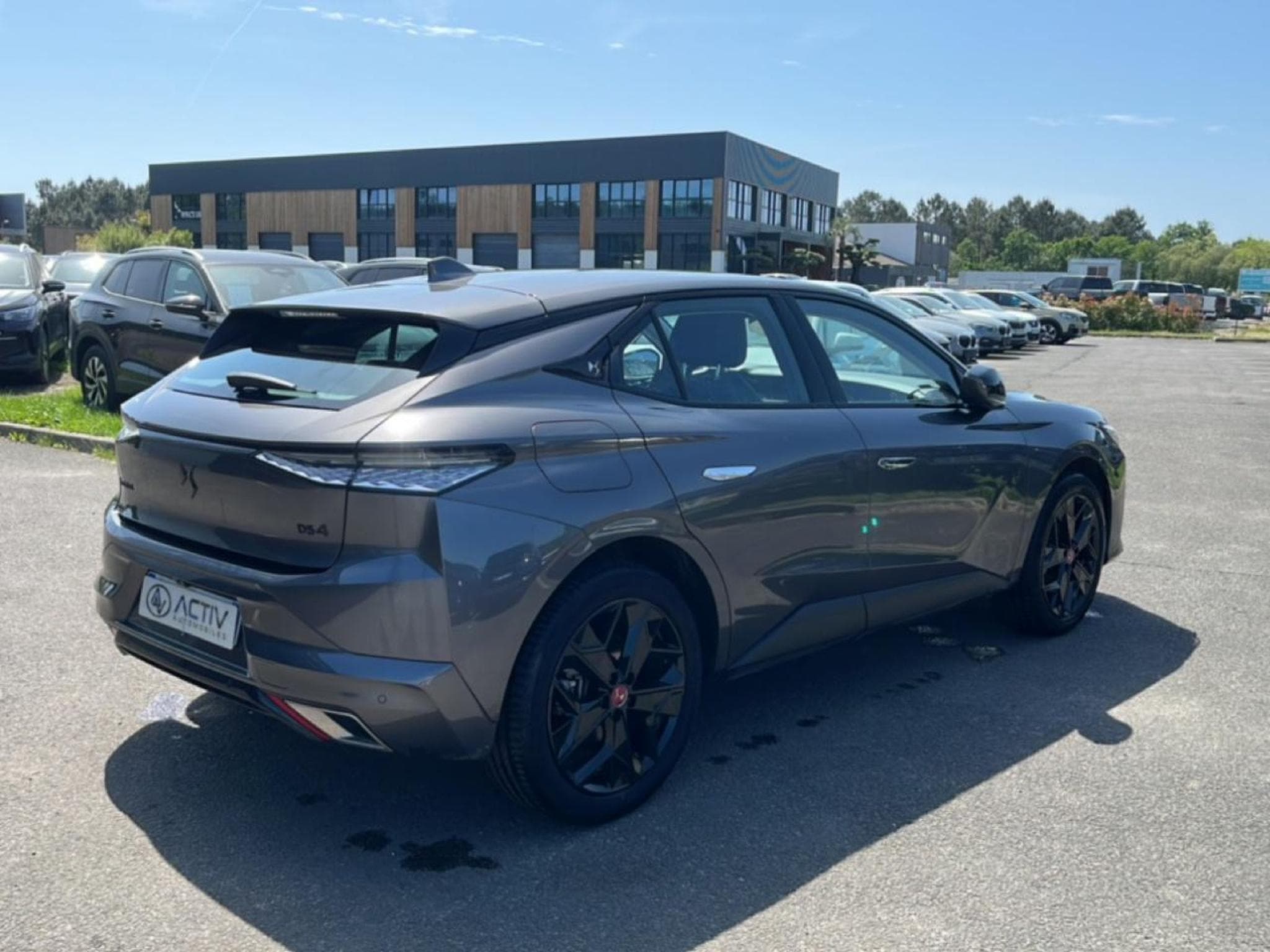 DS Automobiles DS4 E-TENSE 225 PERFORMANCE LINE + (2023) - Photo 5