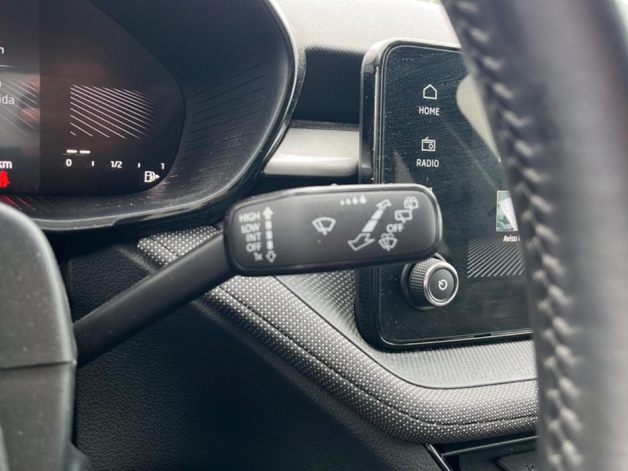 Skoda FABIA 1.0 TSI EVO2 95 SELECTION (2025) - Photo 19