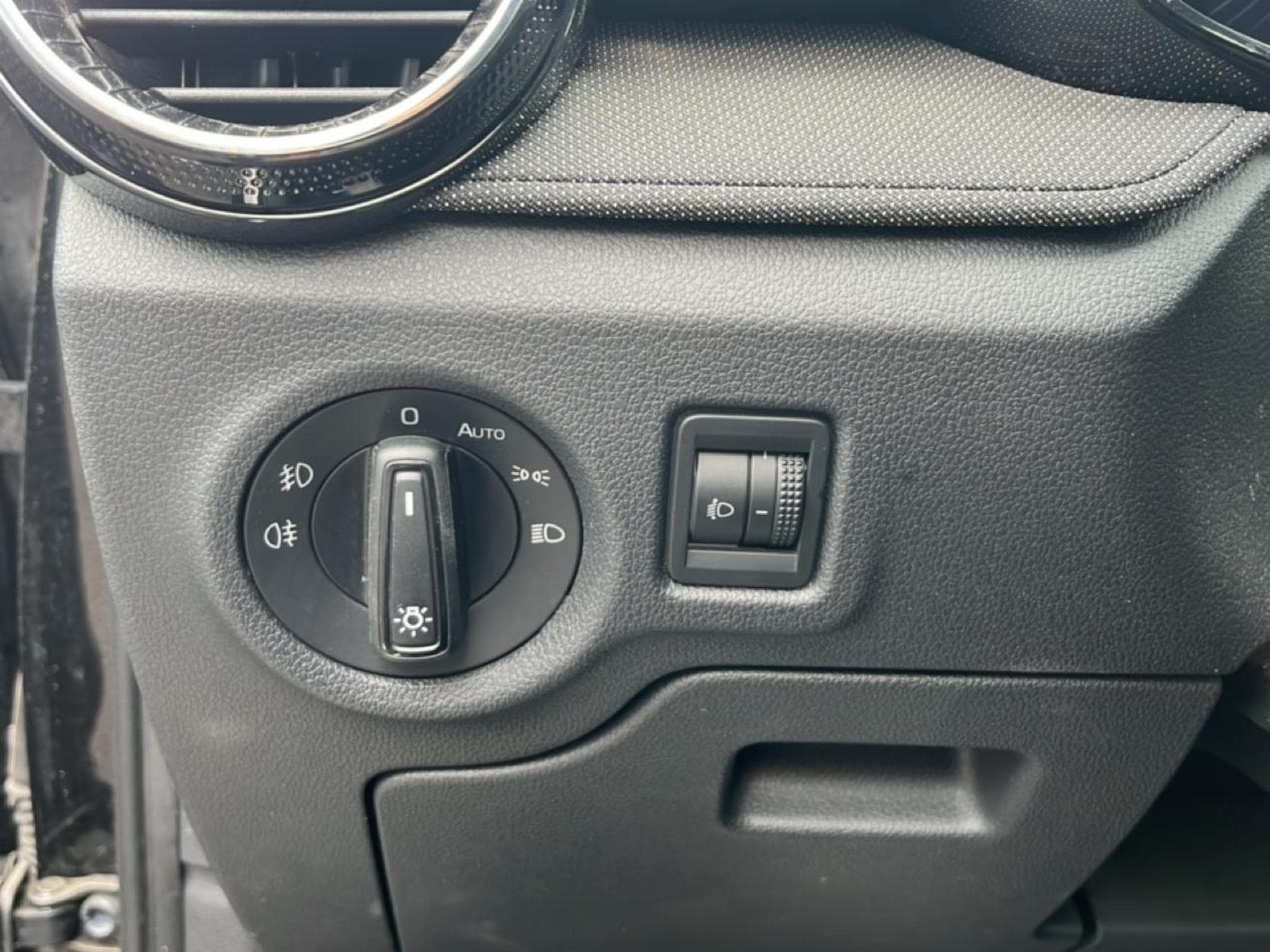 Skoda FABIA 1.0 TSI EVO2 95 SELECTION (2025) - Photo 20
