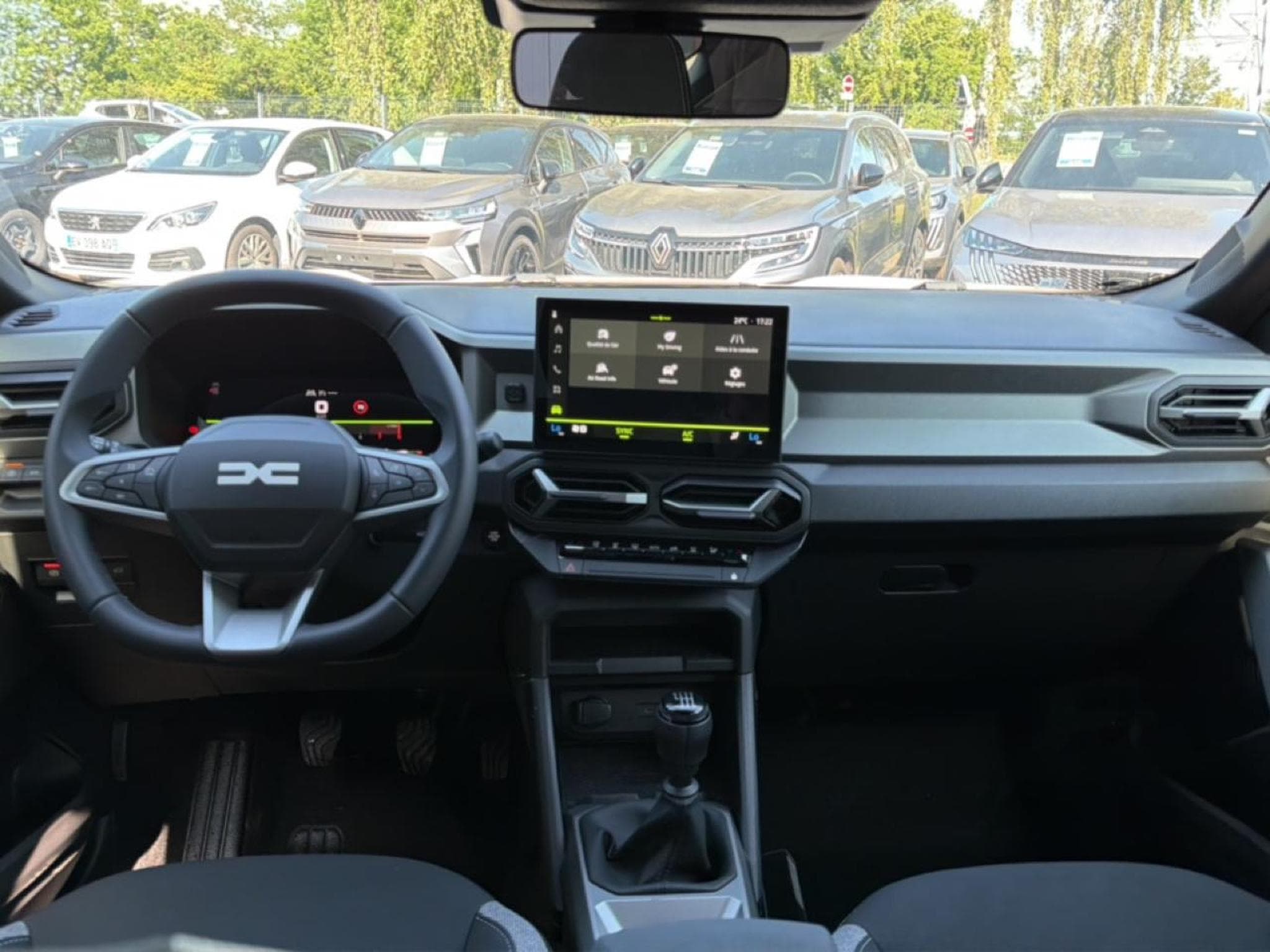 Dacia BIGSTER 1.2 MILD HYBRID 140 JOURNEY (2026) - Photo 10