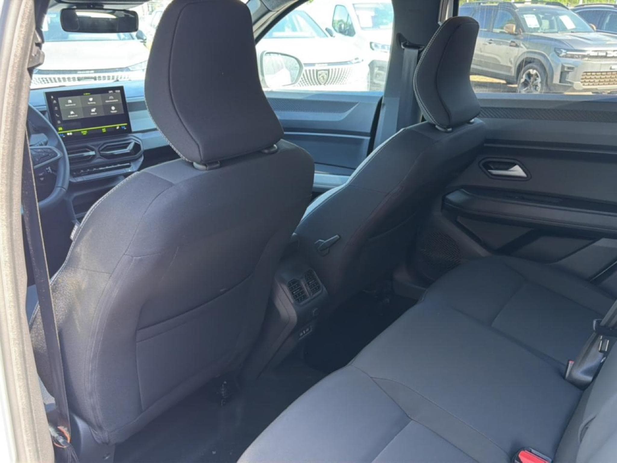 Dacia BIGSTER 1.2 MILD HYBRID 140 JOURNEY (2026) - Photo 13