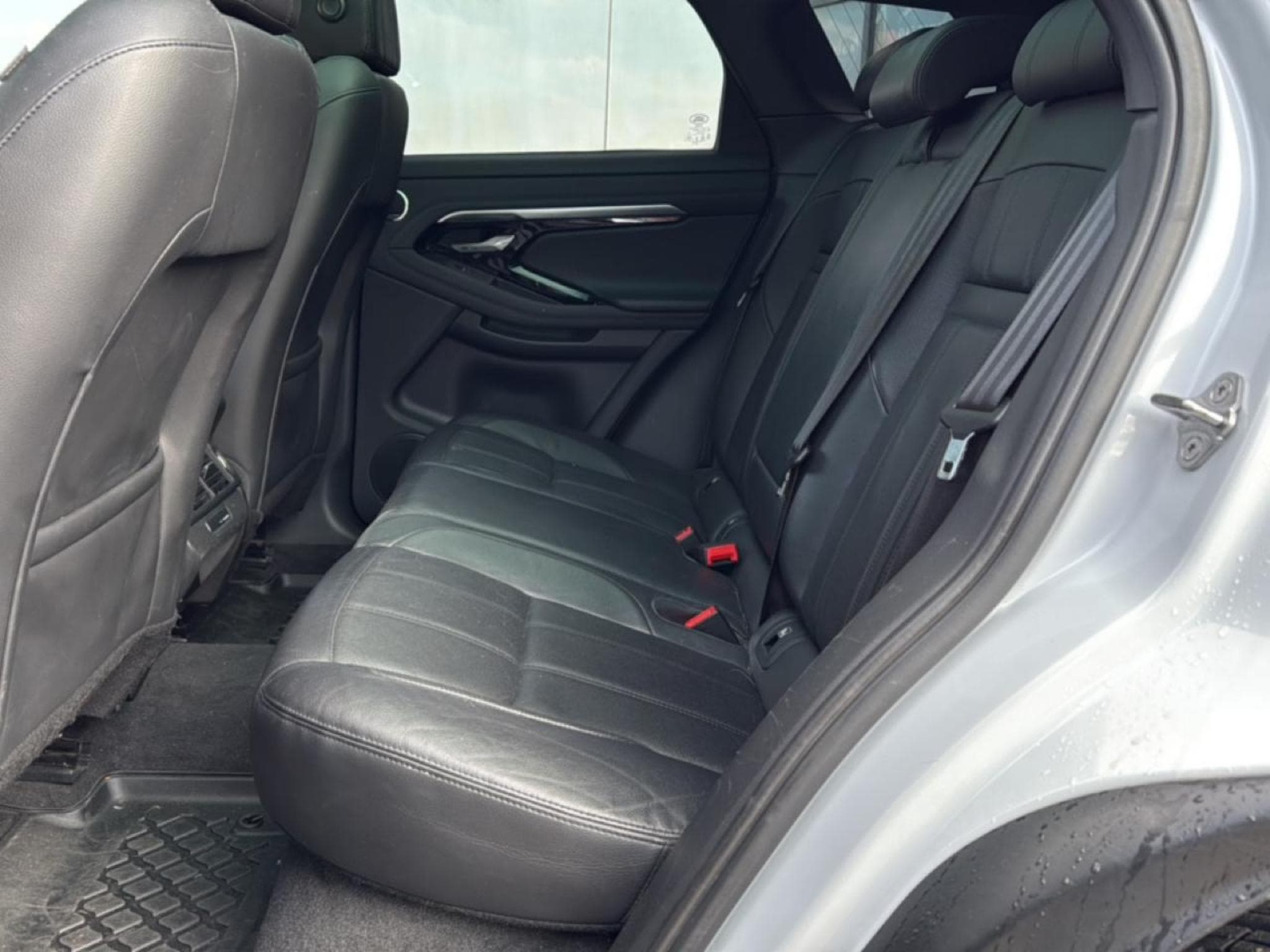 Land-Rover RANGE ROVER EVOQUE 2.0 D 180 SE AWD BVA (2019) - Photo 10