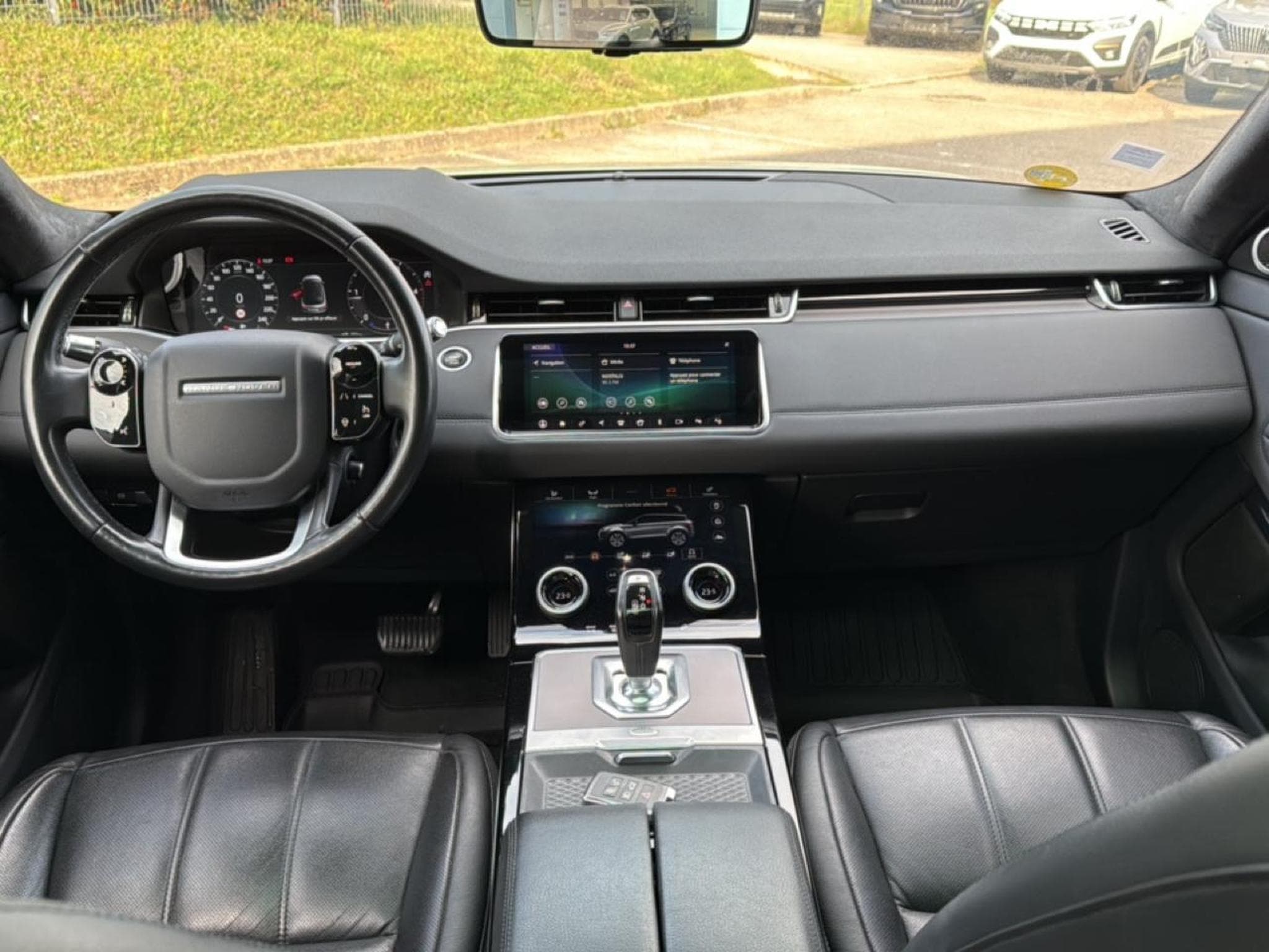 Land-Rover RANGE ROVER EVOQUE 2.0 D 180 SE AWD BVA (2019) - Photo 12