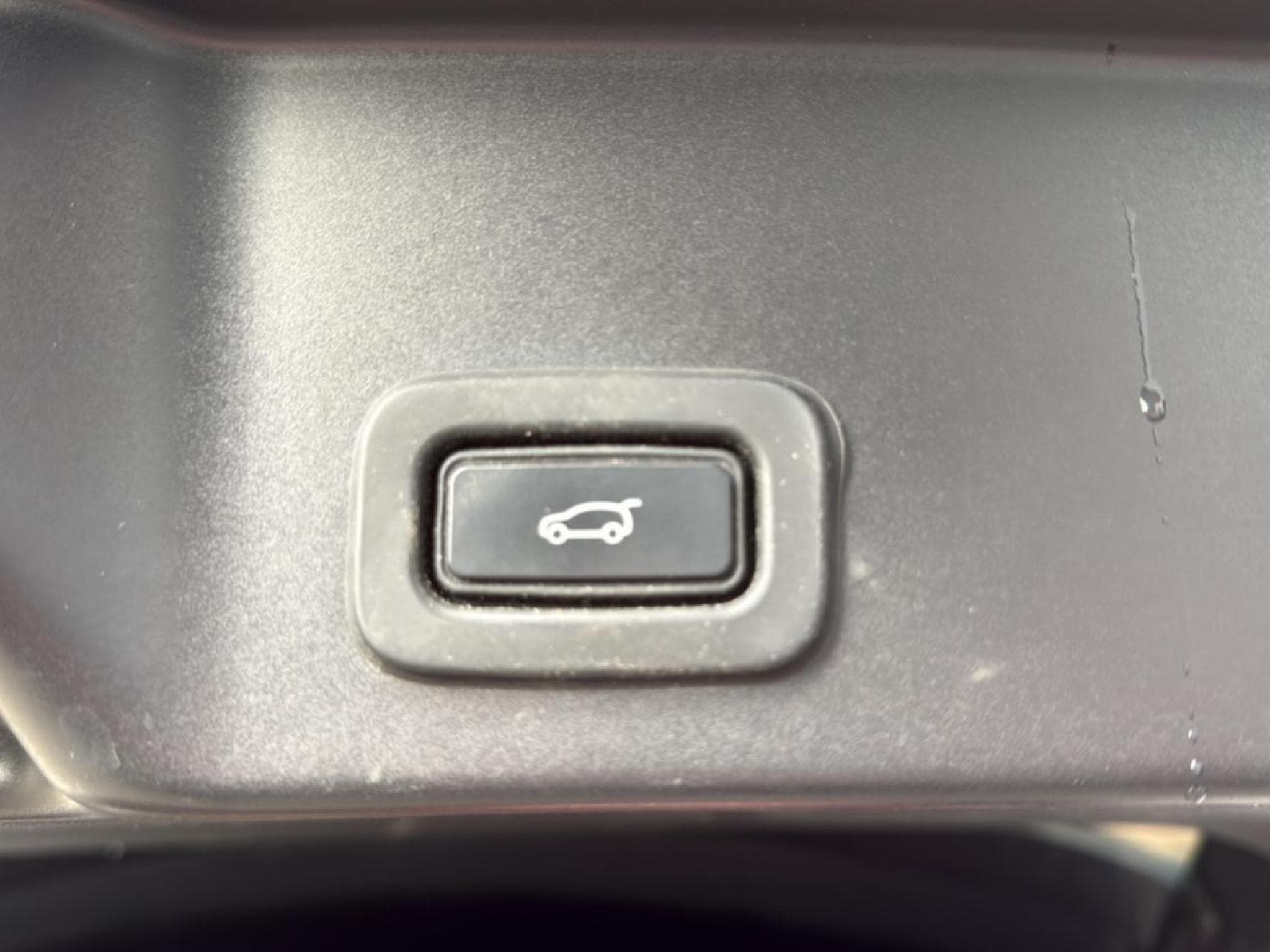 Land-Rover RANGE ROVER EVOQUE 2.0 D 180 SE AWD BVA (2019) - Photo 8