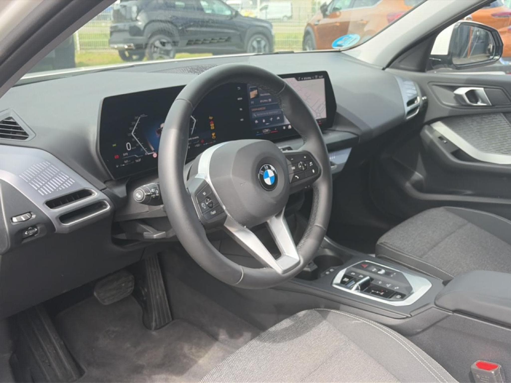 Bmw SERIE 1 (F70) 120DA 163 M SPORT DESIGN DKG7 (2025) - Photo 10