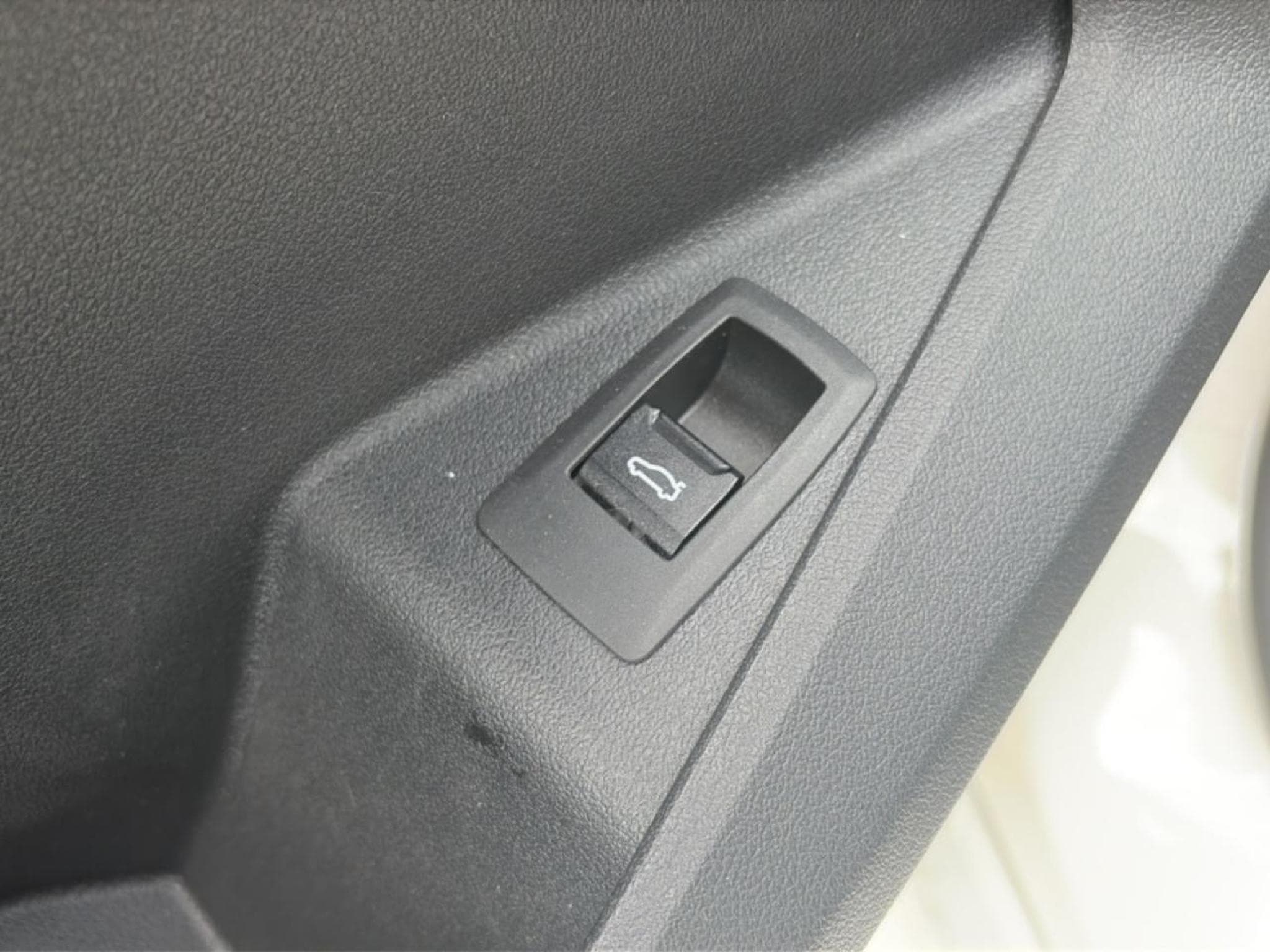 Bmw SERIE 1 (F70) 120DA 163 M SPORT DESIGN DKG7 (2025) - Photo 13