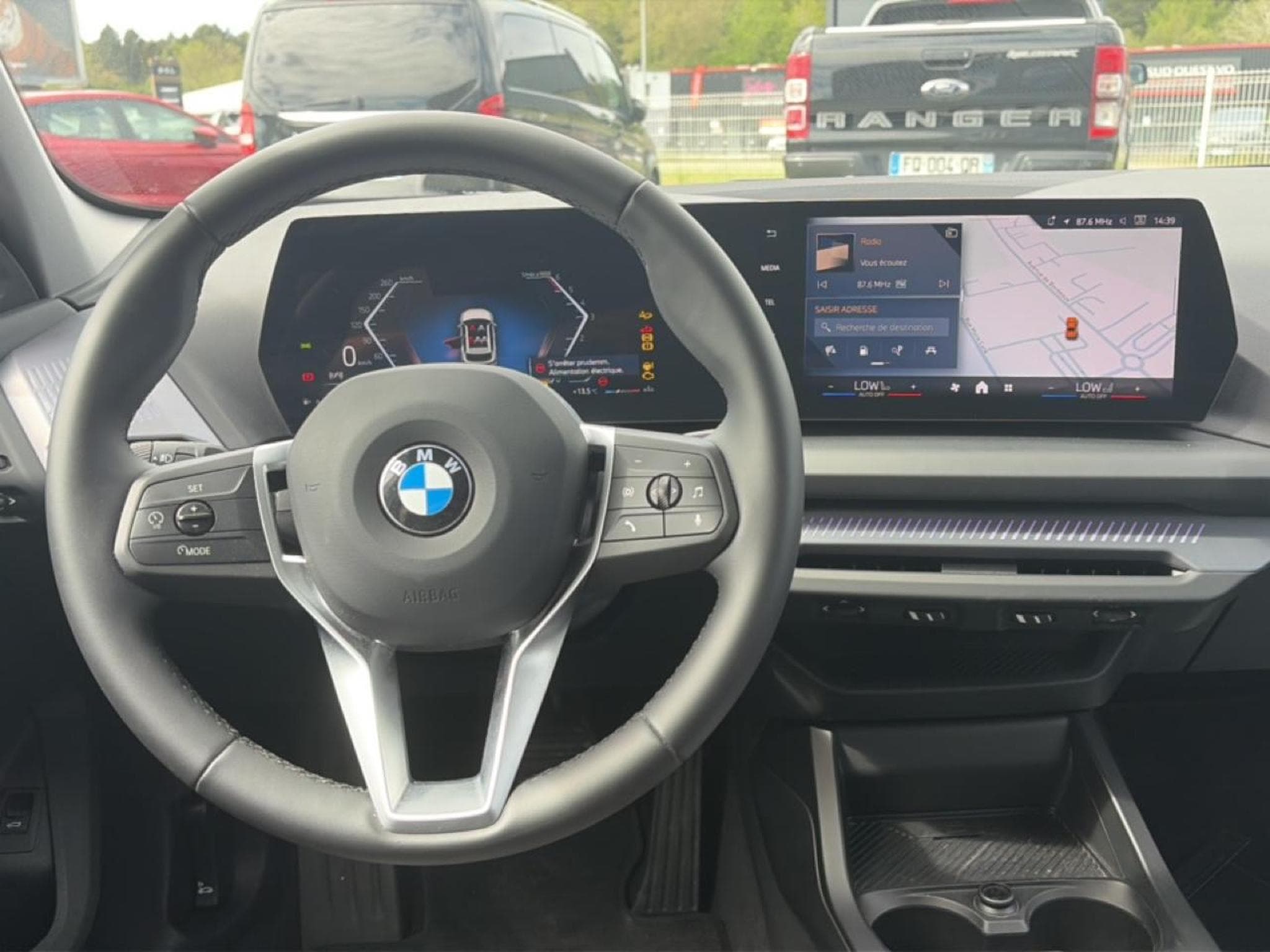 Bmw SERIE 1 (F70) 120DA 163 M SPORT DESIGN DKG7 (2025) - Photo 17
