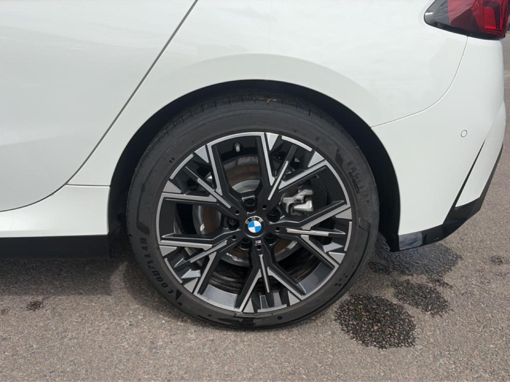 Bmw SERIE 1 (F70) 120DA 163 M SPORT DESIGN DKG7 (2025) - Photo 9