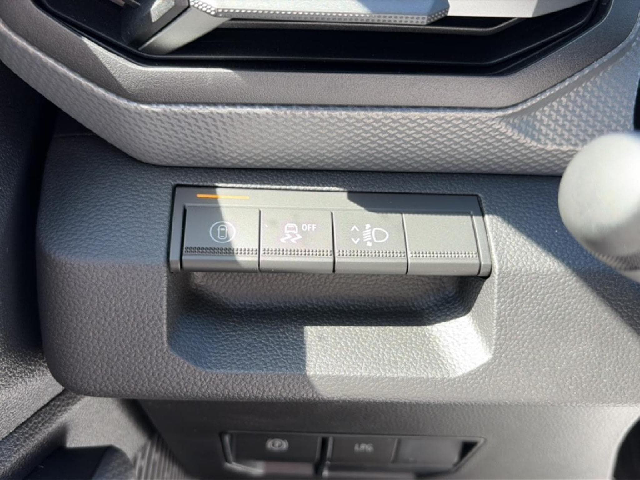 Dacia DUSTER 1.2 HYBRID-G 150 EXPRESSION 4X4 (2026) - Photo 13