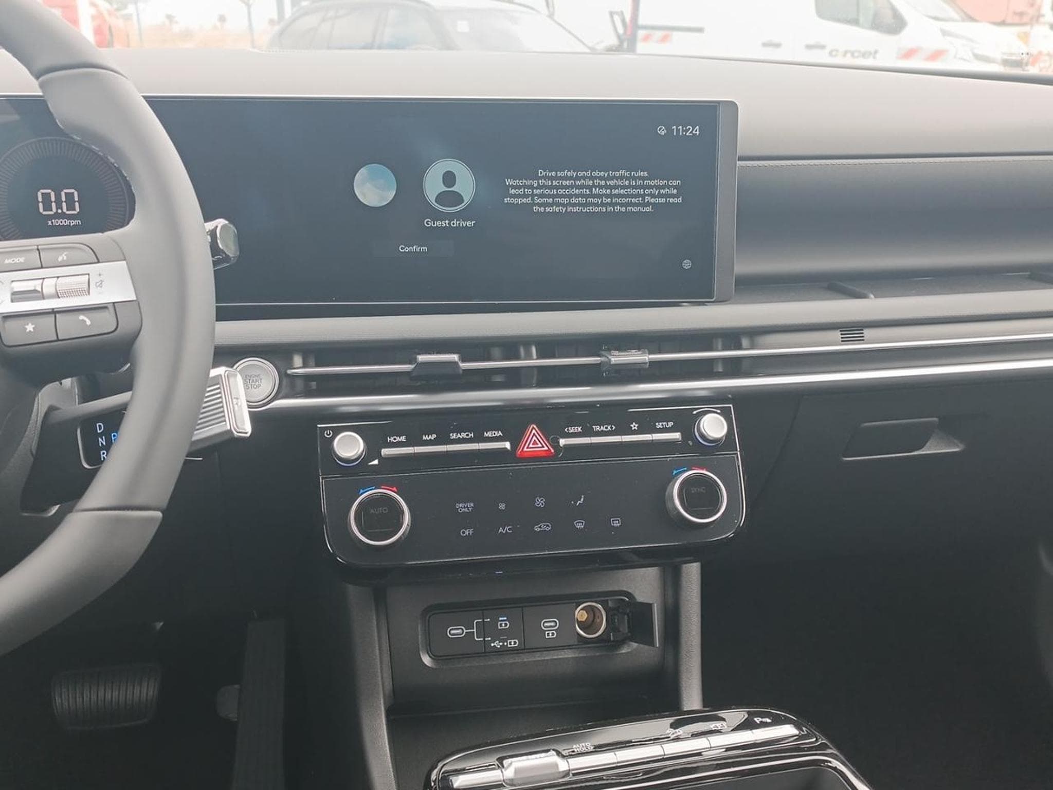 Hyundai TUCSON 1.6 T-GDI 239 HYBRID INTUITIVE (2026) - Photo 12