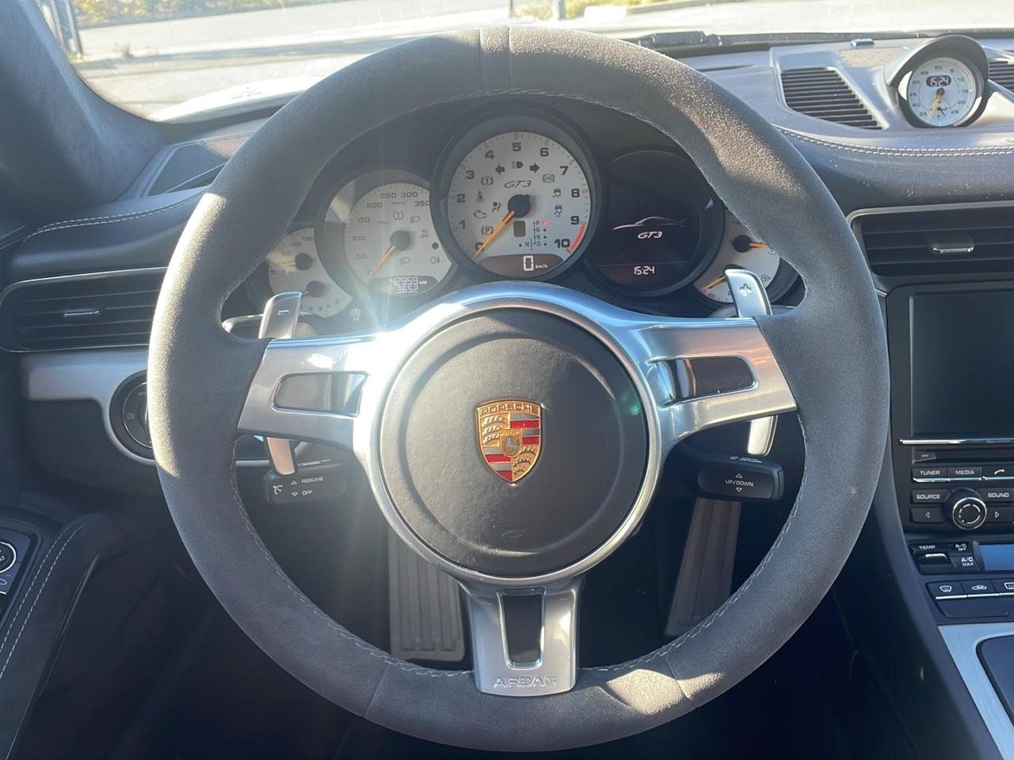 Porsche 911 (991) GT3 3.8L 475 PDK7 (2015) - Photo 10