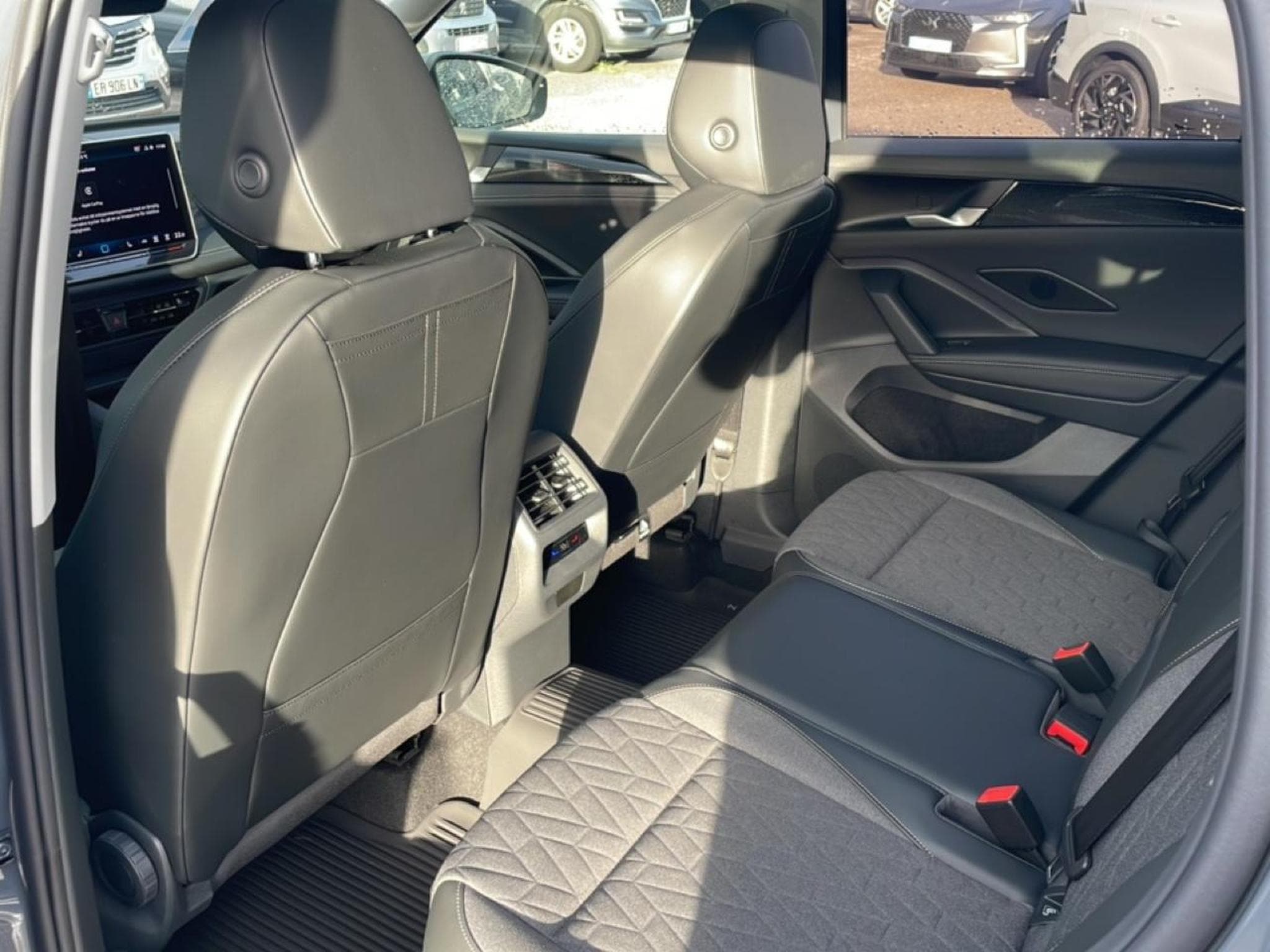 VW TIGUAN 1.5 ETSI 150 LIFE DSG7 (2025) - Photo 11