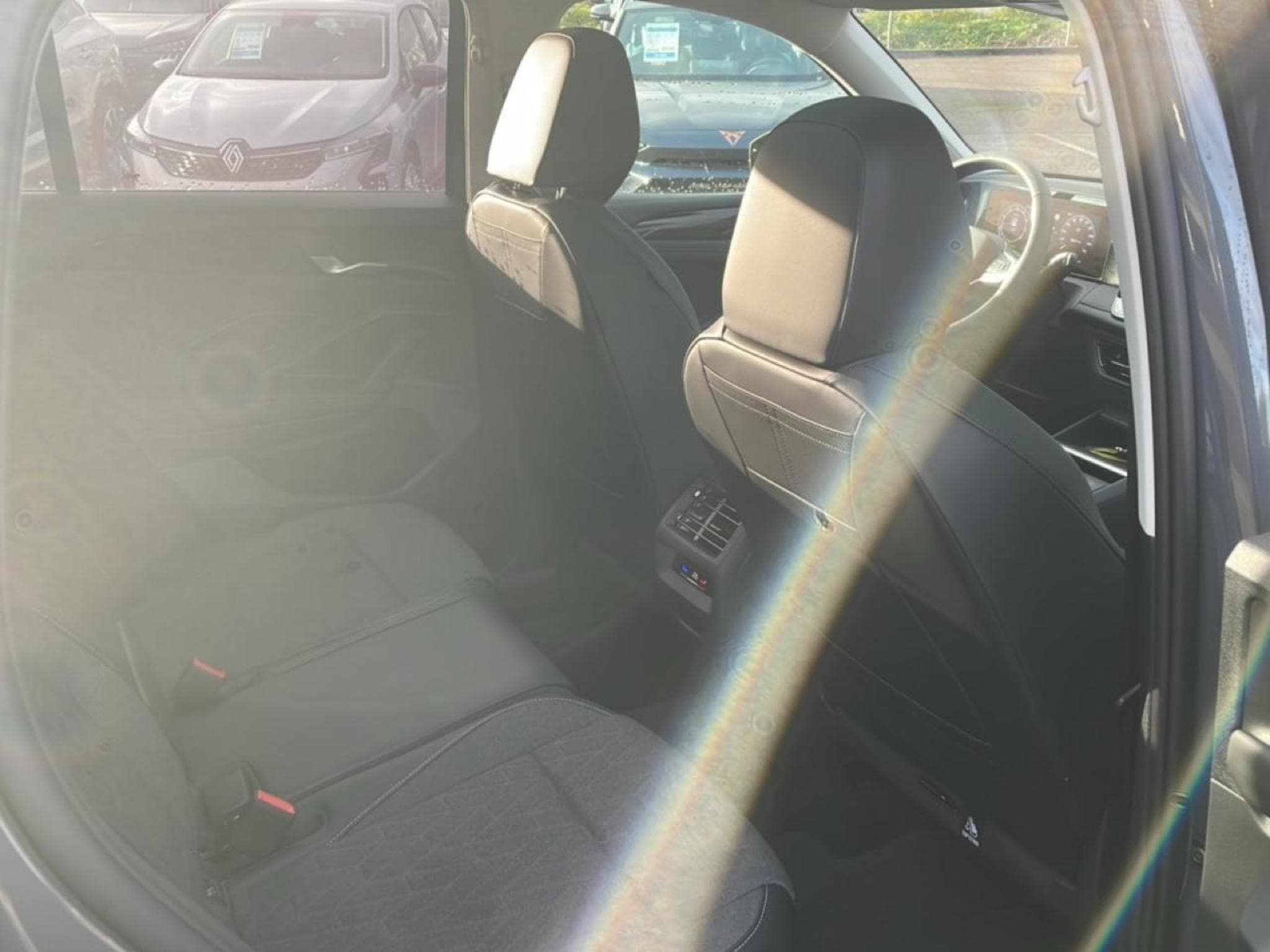 VW TIGUAN 1.5 ETSI 150 LIFE DSG7 (2025) - Photo 13
