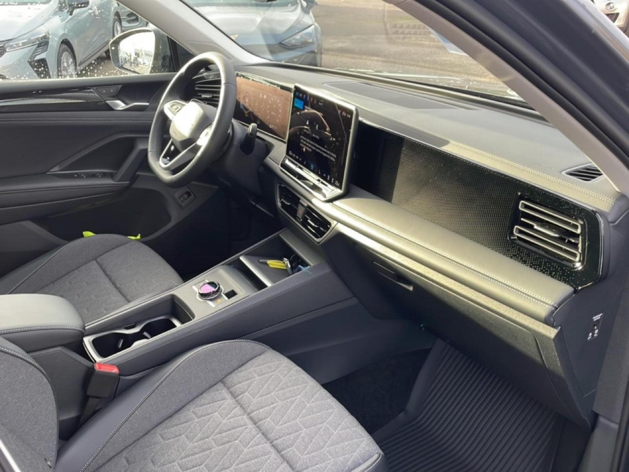 VW TIGUAN 1.5 ETSI 150 LIFE DSG7 (2025) - Photo 15