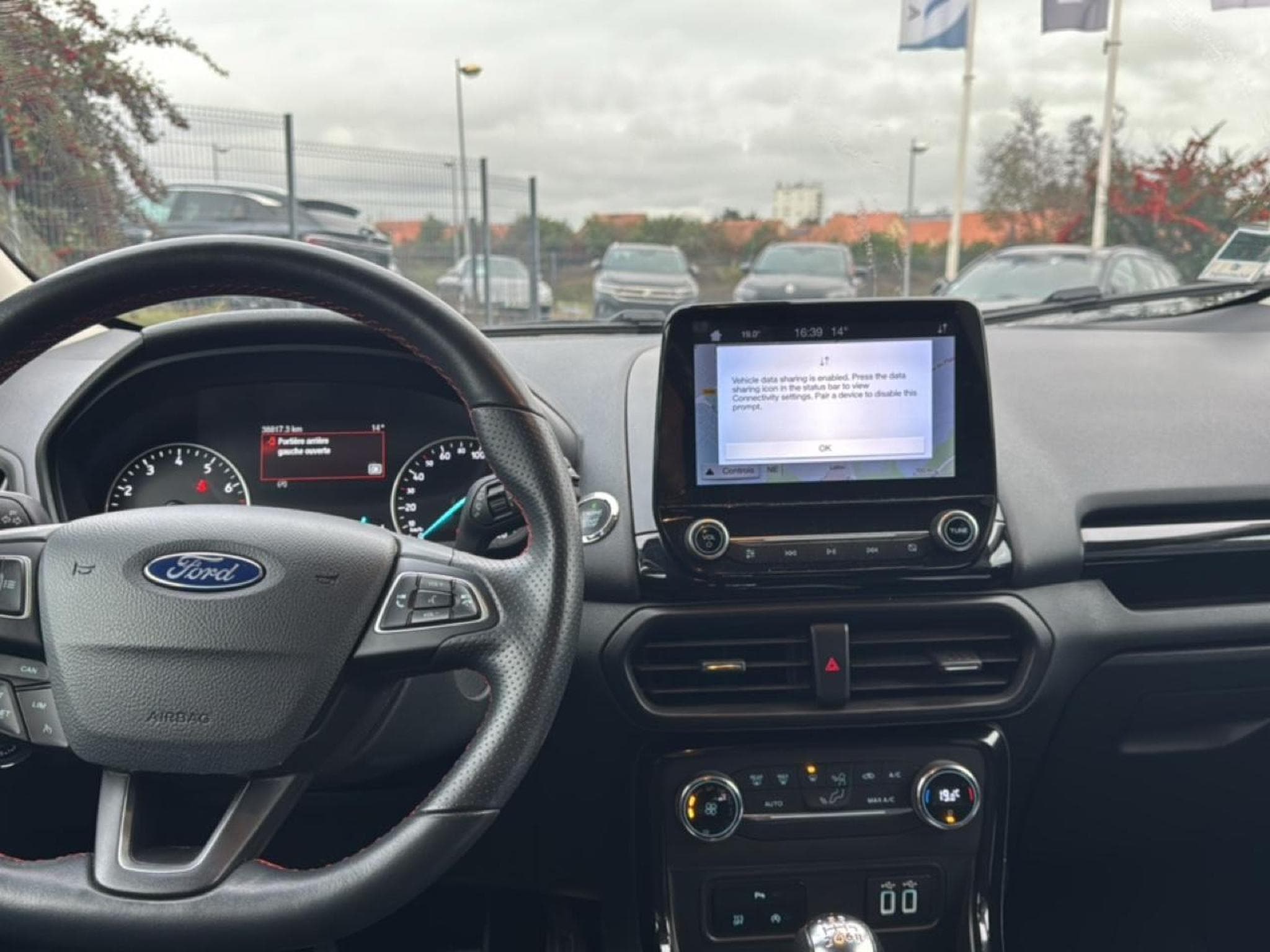 Ford ECOSPORT 1.0 ECOBOOST 125 ST-LINE (2019) - Photo 10