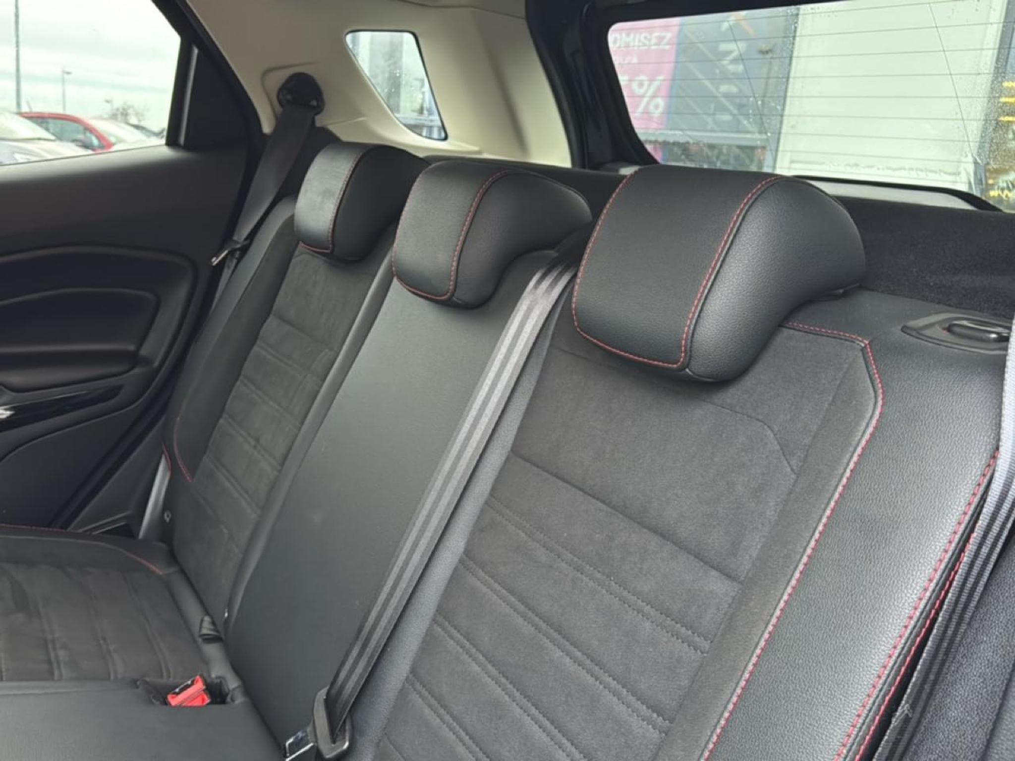 Ford ECOSPORT 1.0 ECOBOOST 125 ST-LINE (2019) - Photo 12