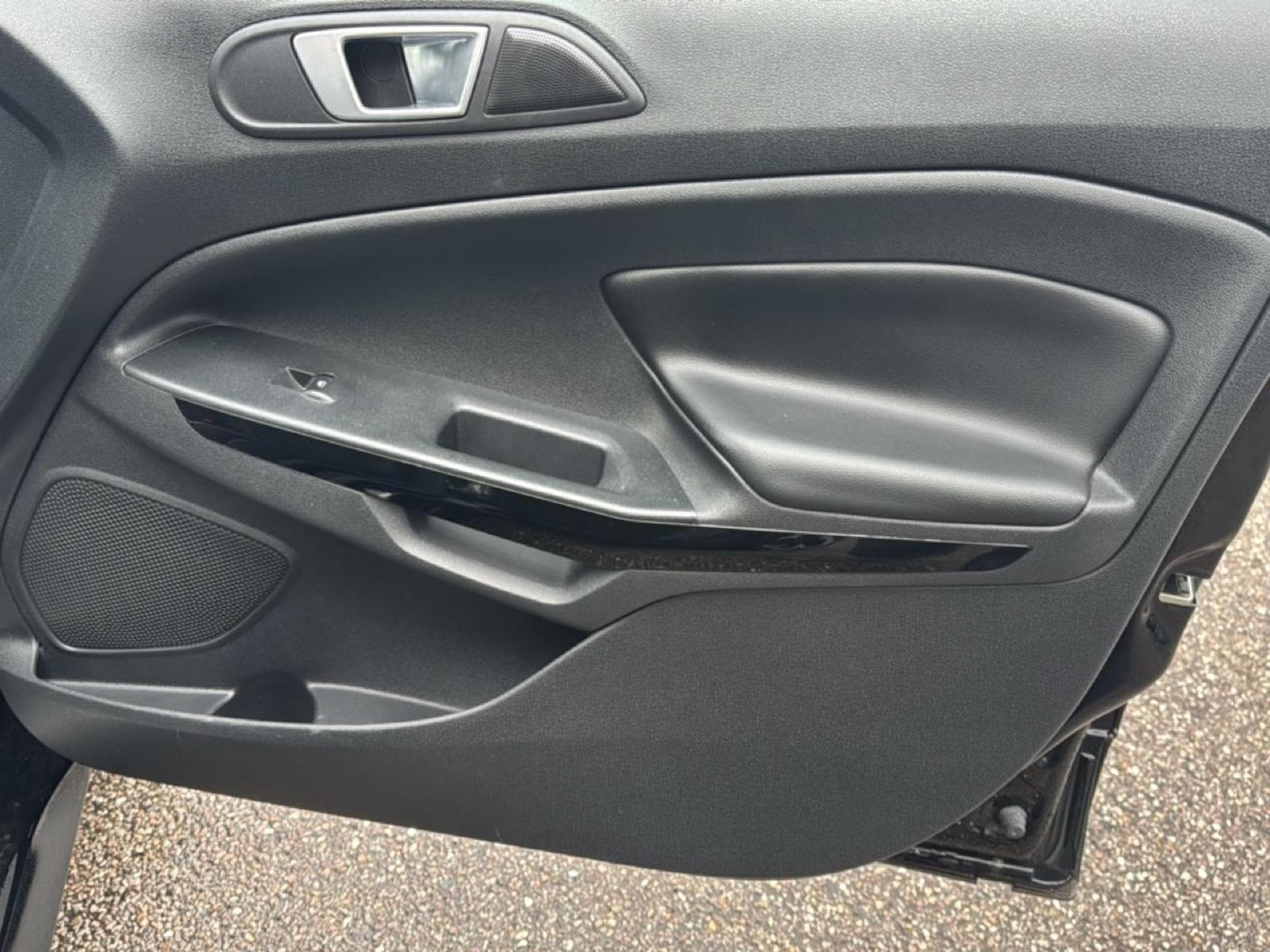 Ford ECOSPORT 1.0 ECOBOOST 125 ST-LINE (2019) - Photo 16