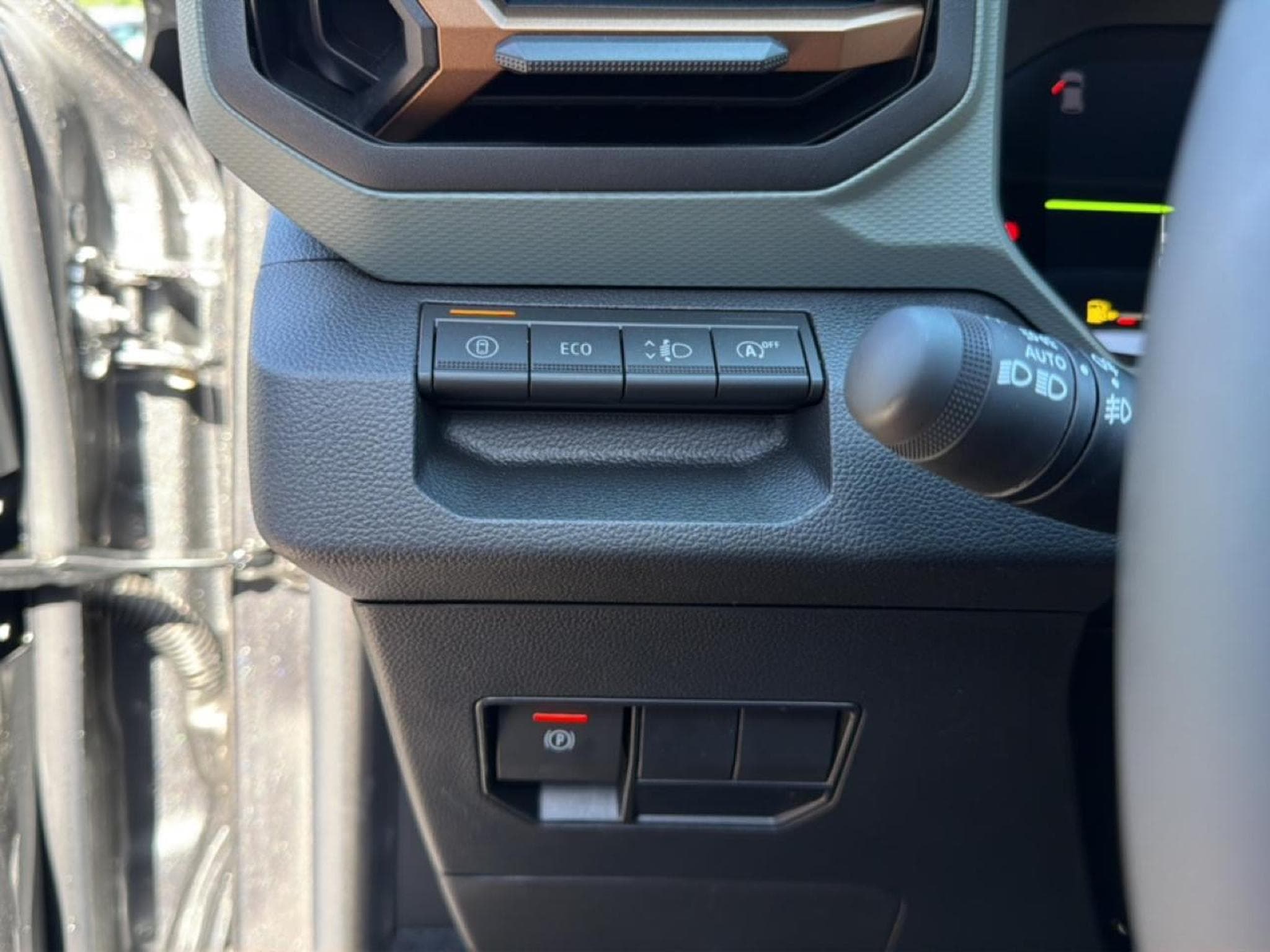 Dacia BIGSTER 1.2 MILD HYBRID 140 EXTREME (2026) - Photo 18