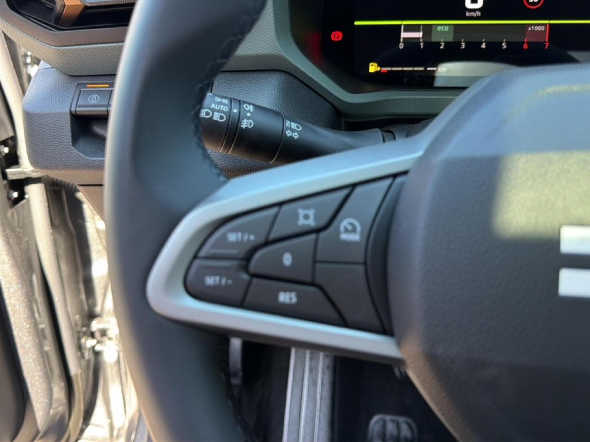 Dacia BIGSTER 1.2 MILD HYBRID 140 EXTREME (2026) - Photo 19
