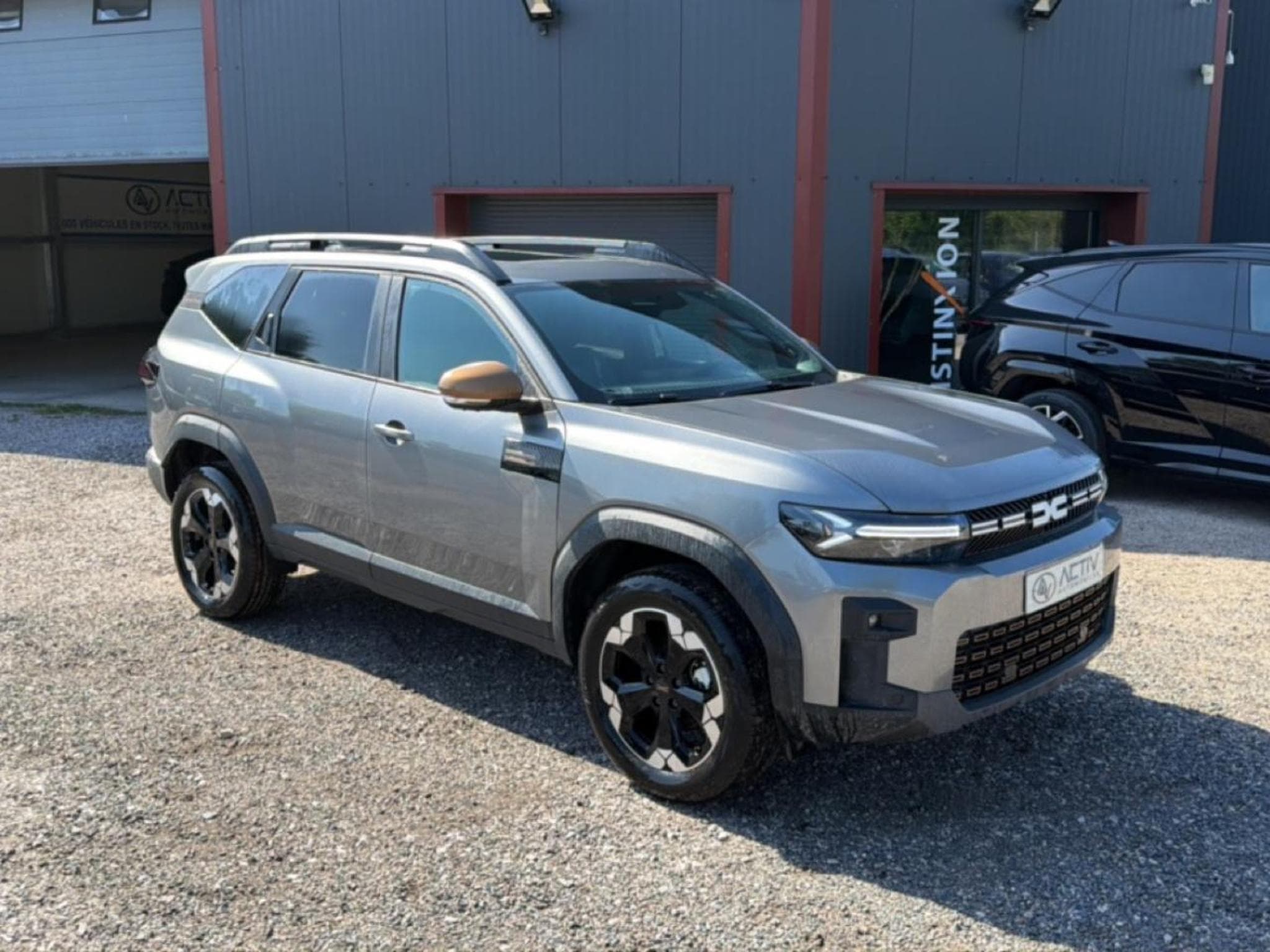 Dacia BIGSTER 1.2 MILD HYBRID 140 EXTREME (2026) - Photo 3
