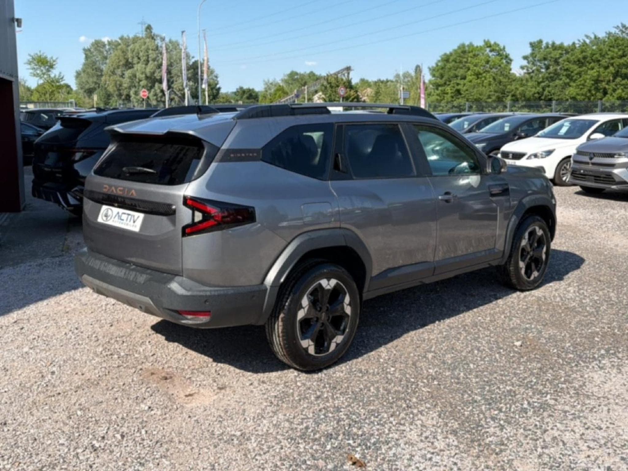 Dacia BIGSTER 1.2 MILD HYBRID 140 EXTREME (2026) - Photo 5
